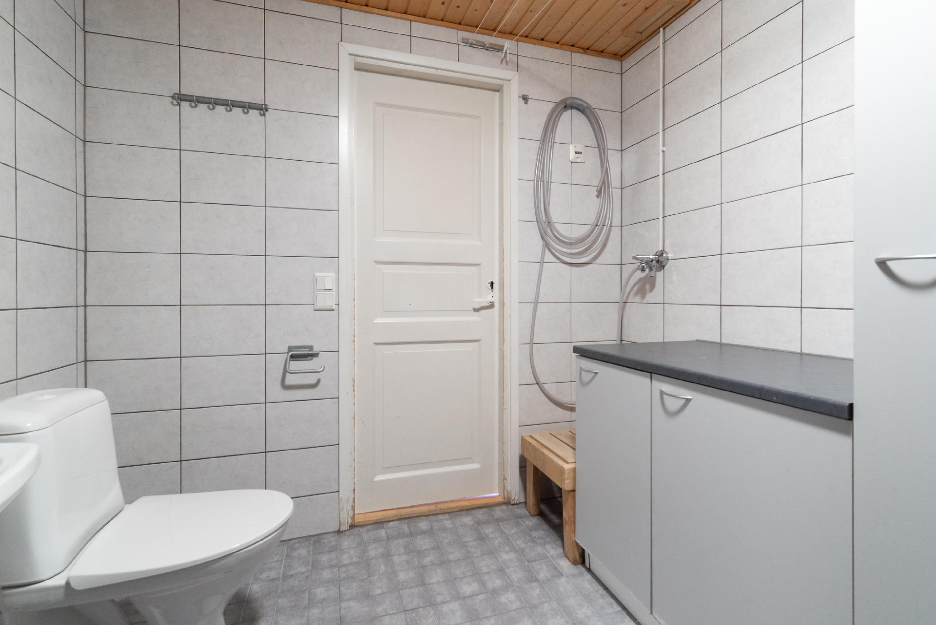 Kylpyhuone/ kodinhoito