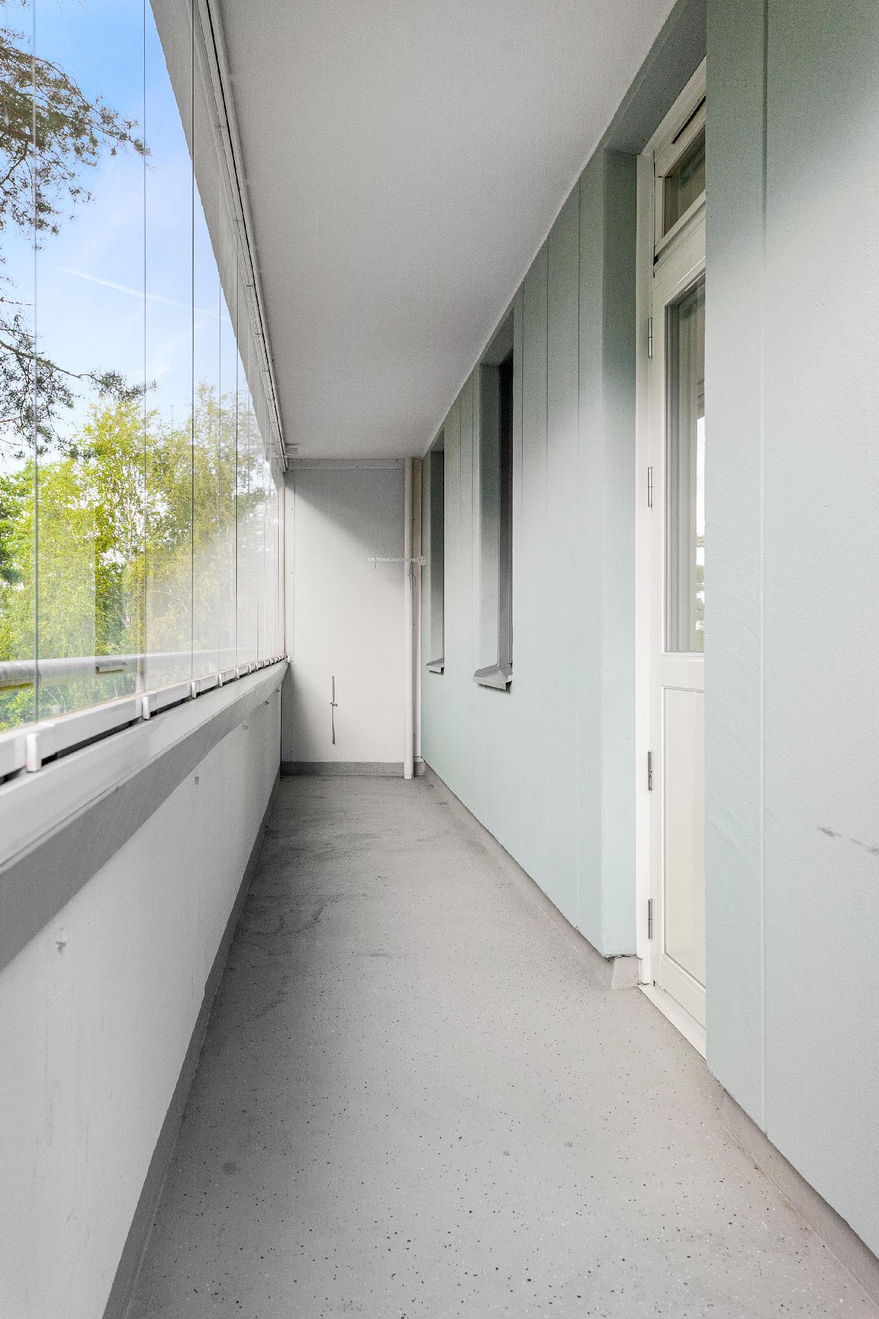 Urheilijankuja 9, Keskusta, Kouvola