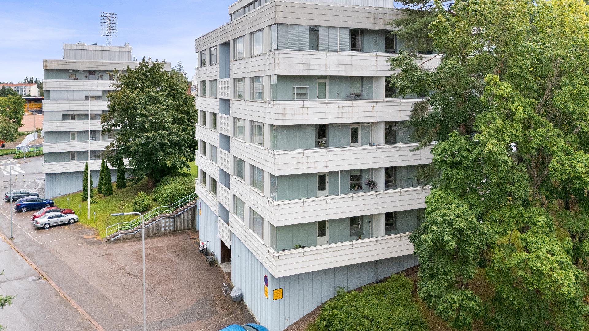 Urheilijankuja 9, Keskusta, Kouvola