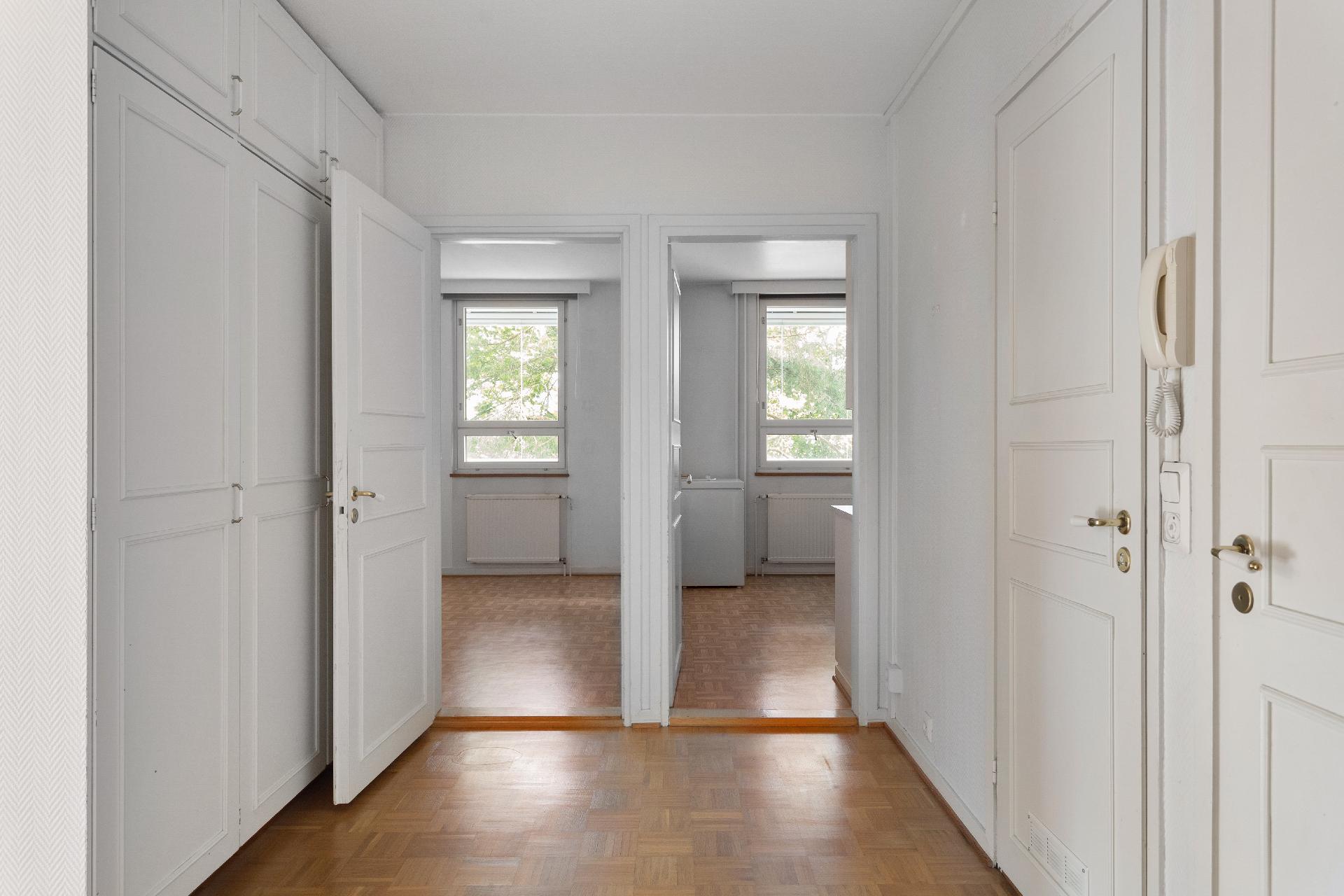 Urheilijankuja 9, Keskusta, Kouvola