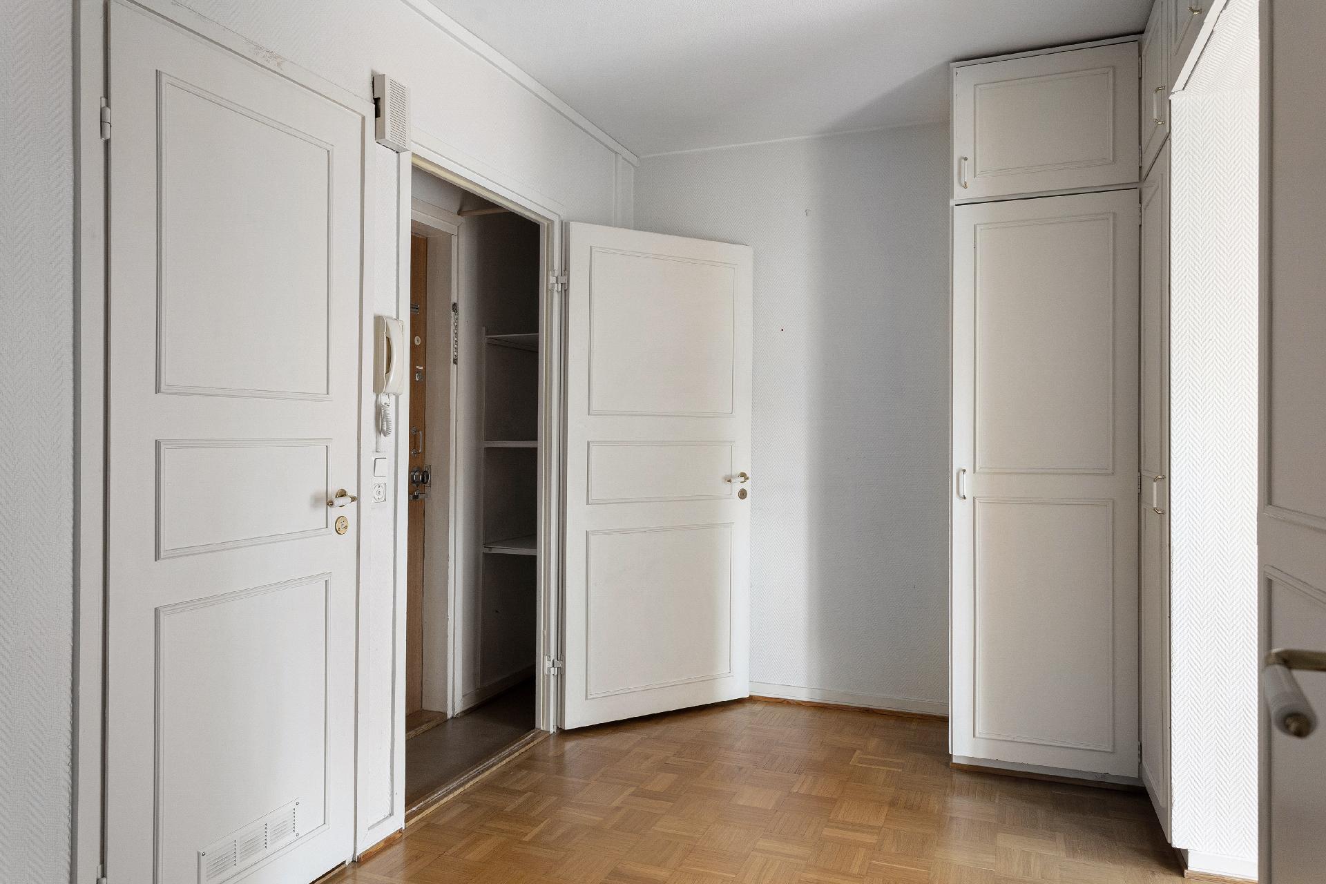 Urheilijankuja 9, Keskusta, Kouvola