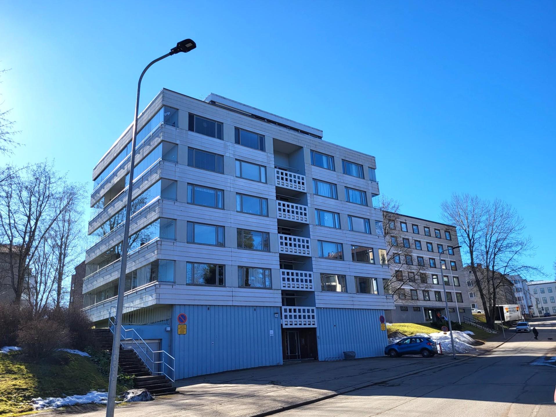 Urheilijankuja 9, Keskusta, Kouvola