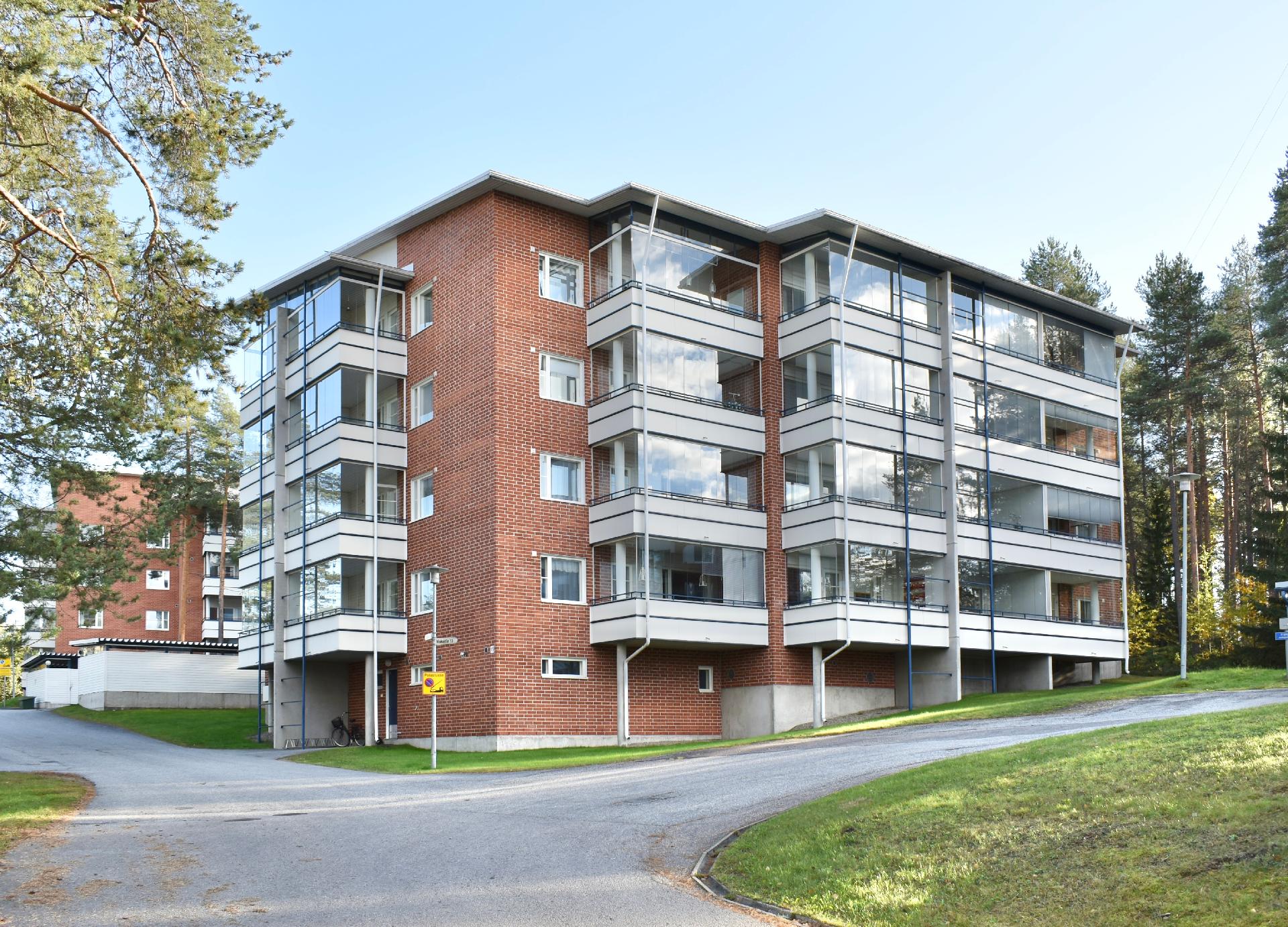 Niskantie 15, Veturitallinmäki, Kajaani