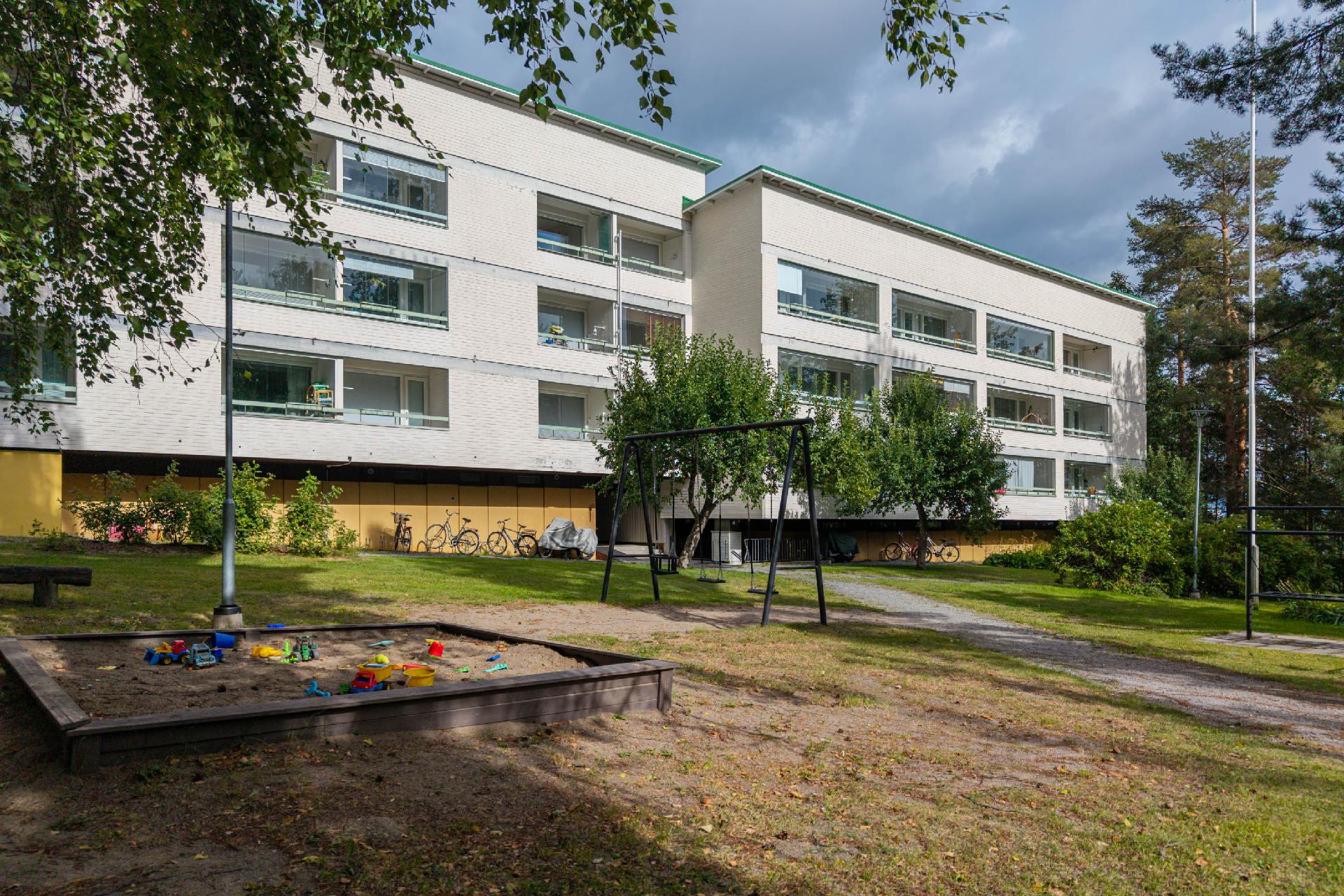 Hiihtäjäntie 15, Puijonlaakso, Kuopio