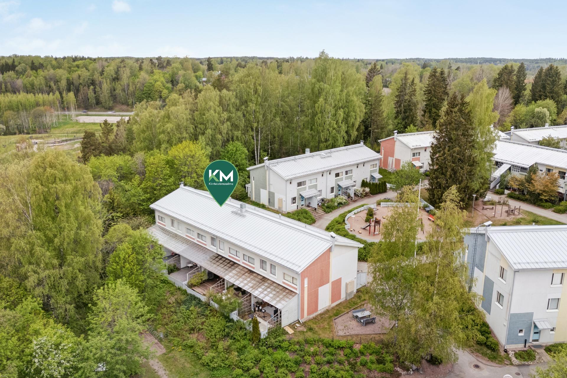 Terassilta vehreät näkymät