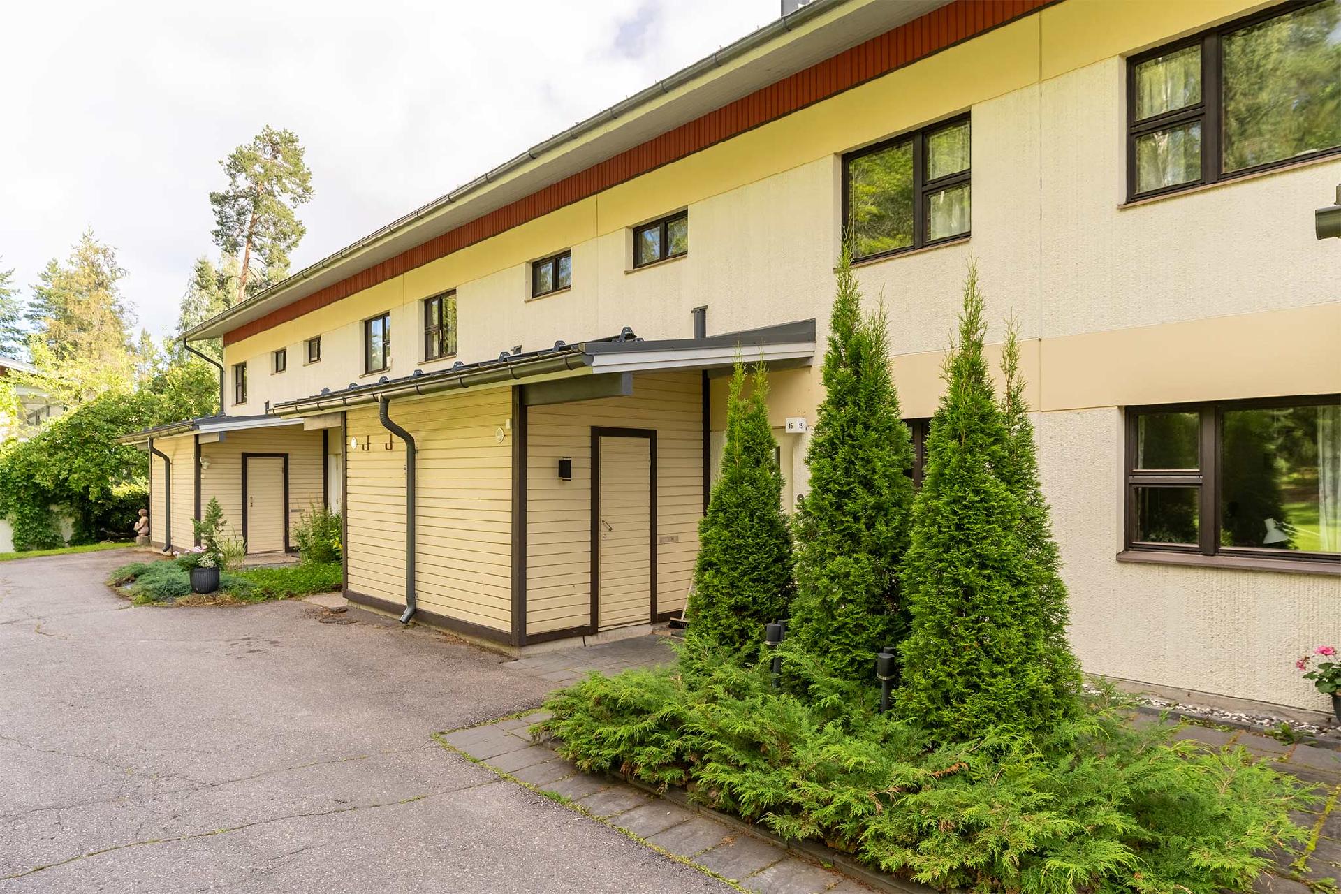 Lielahdenkatu 40, Lentävänniemi, Tampere