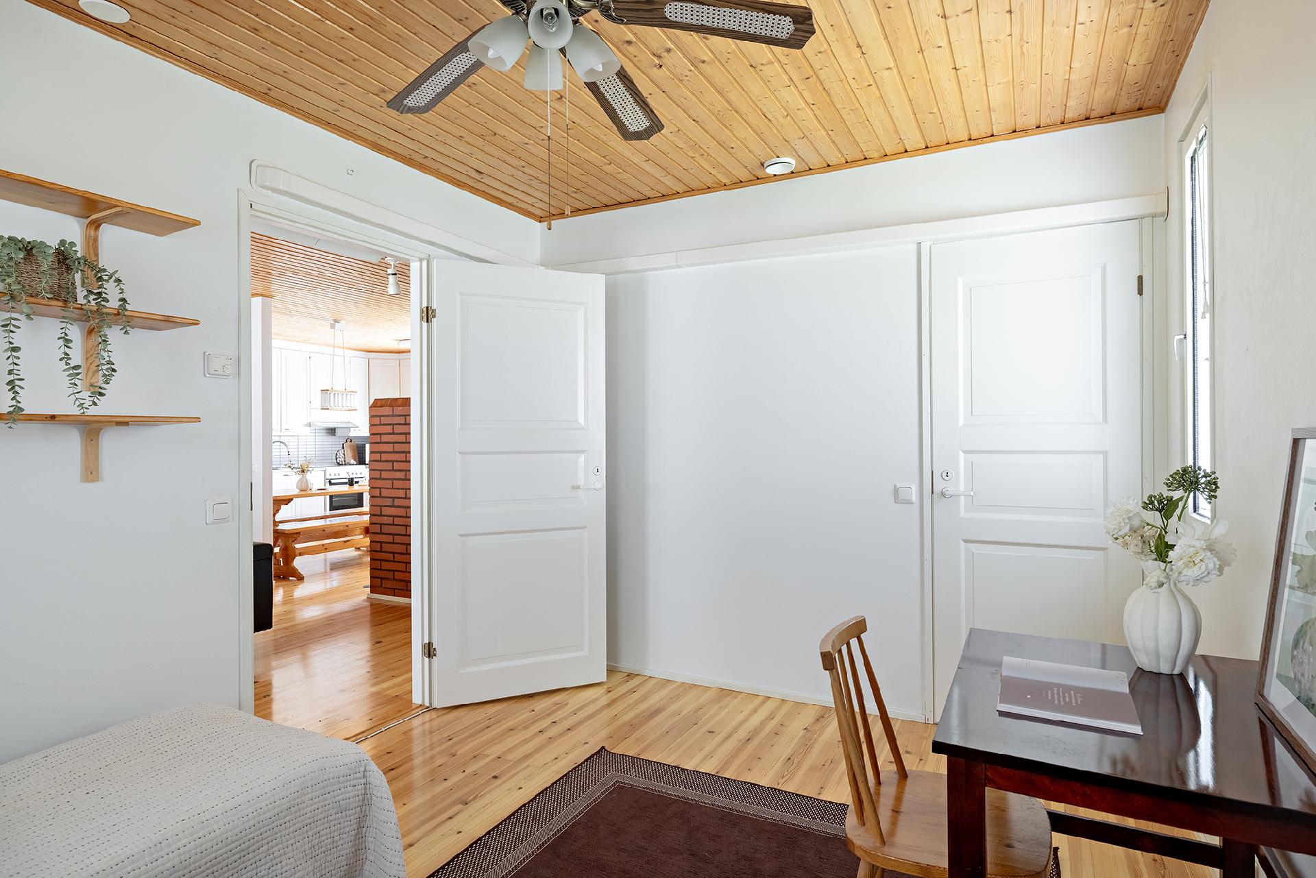 Lautatarhantie 6, Sahanranta, Vaala