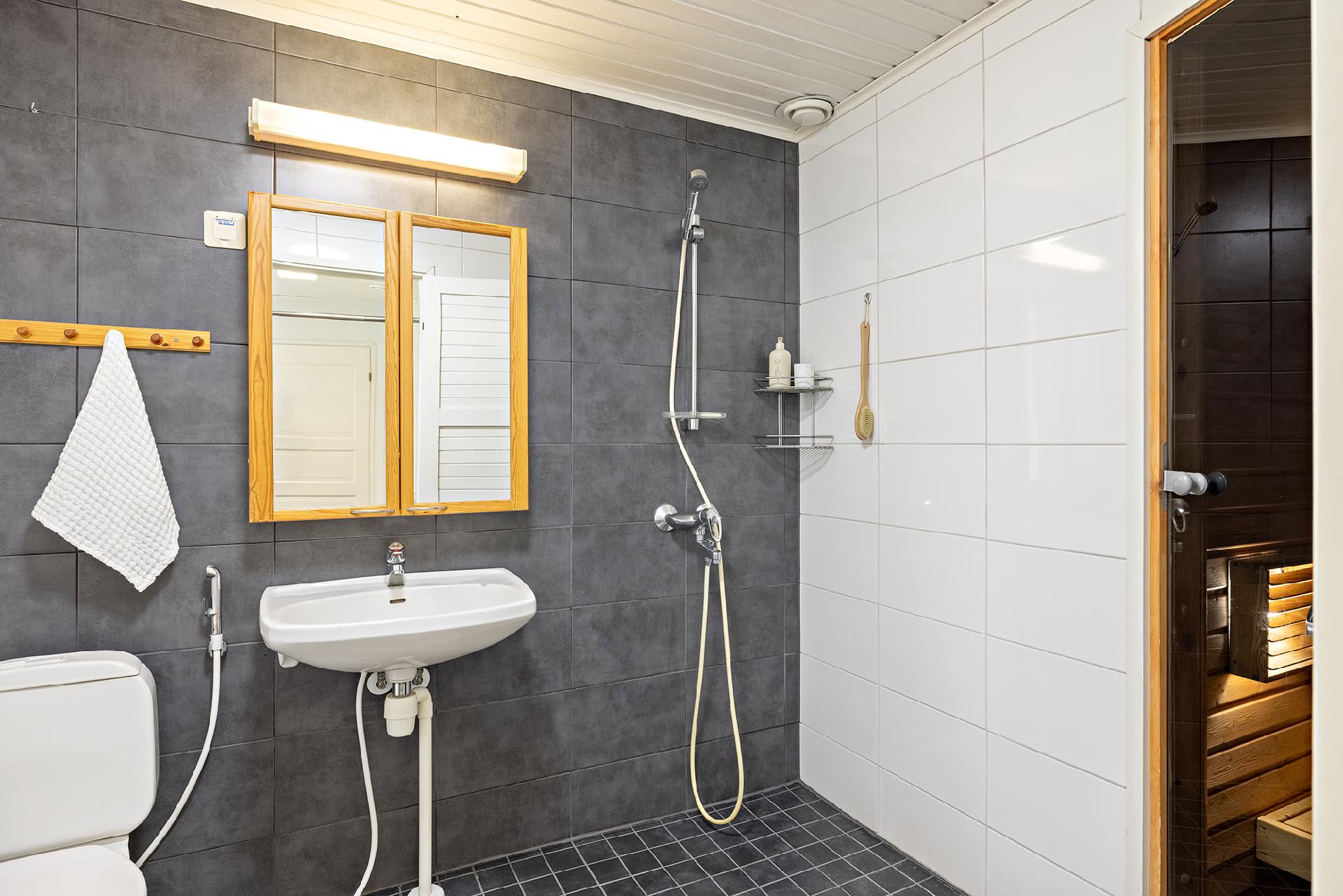 Lautatarhantie 6, Sahanranta, Vaala