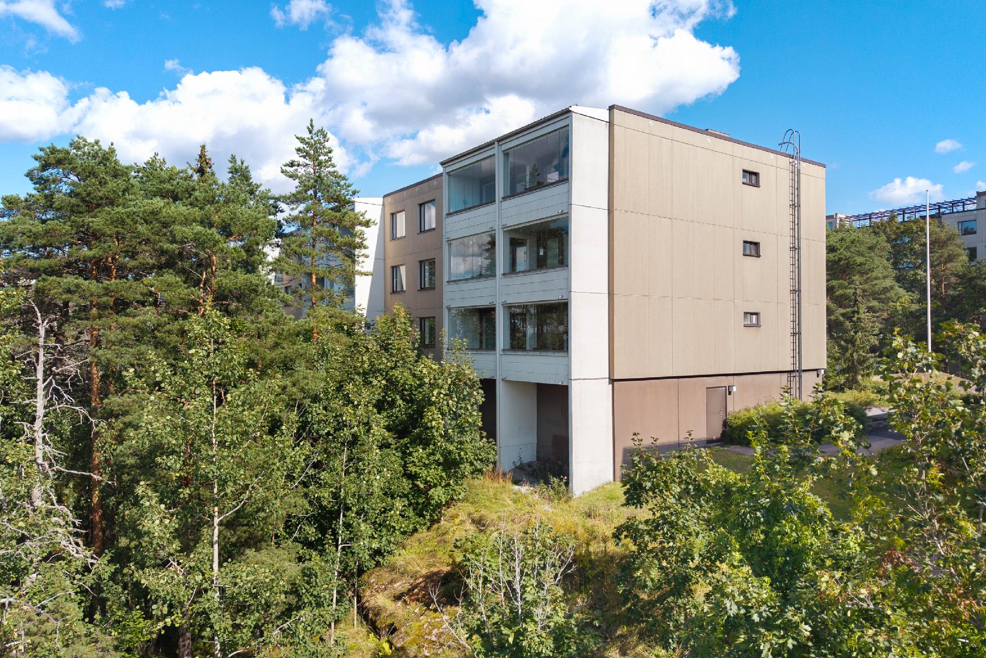 Aallonhuippu 8, Kivenlahti, Espoo