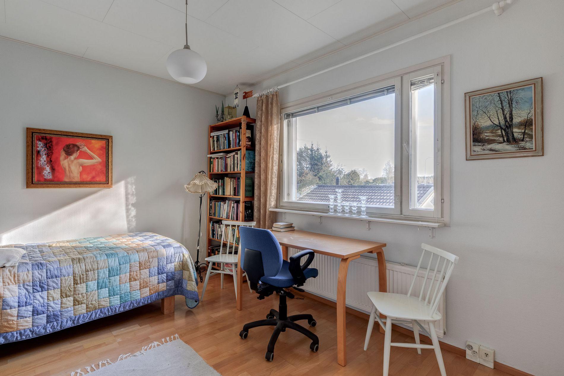 Paloheinäntie 18, Paloheinä, Helsinki