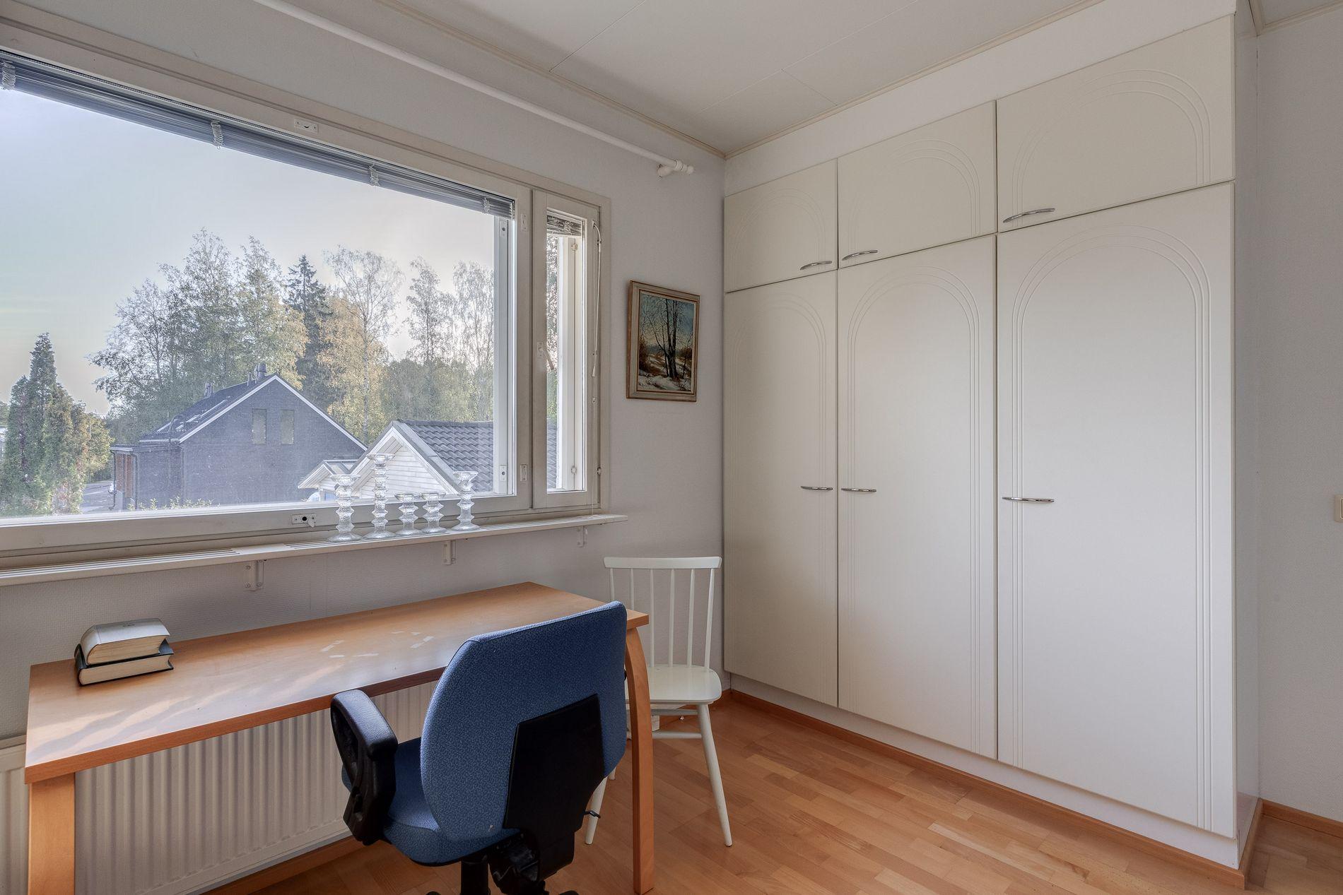 Paloheinäntie 18, Paloheinä, Helsinki