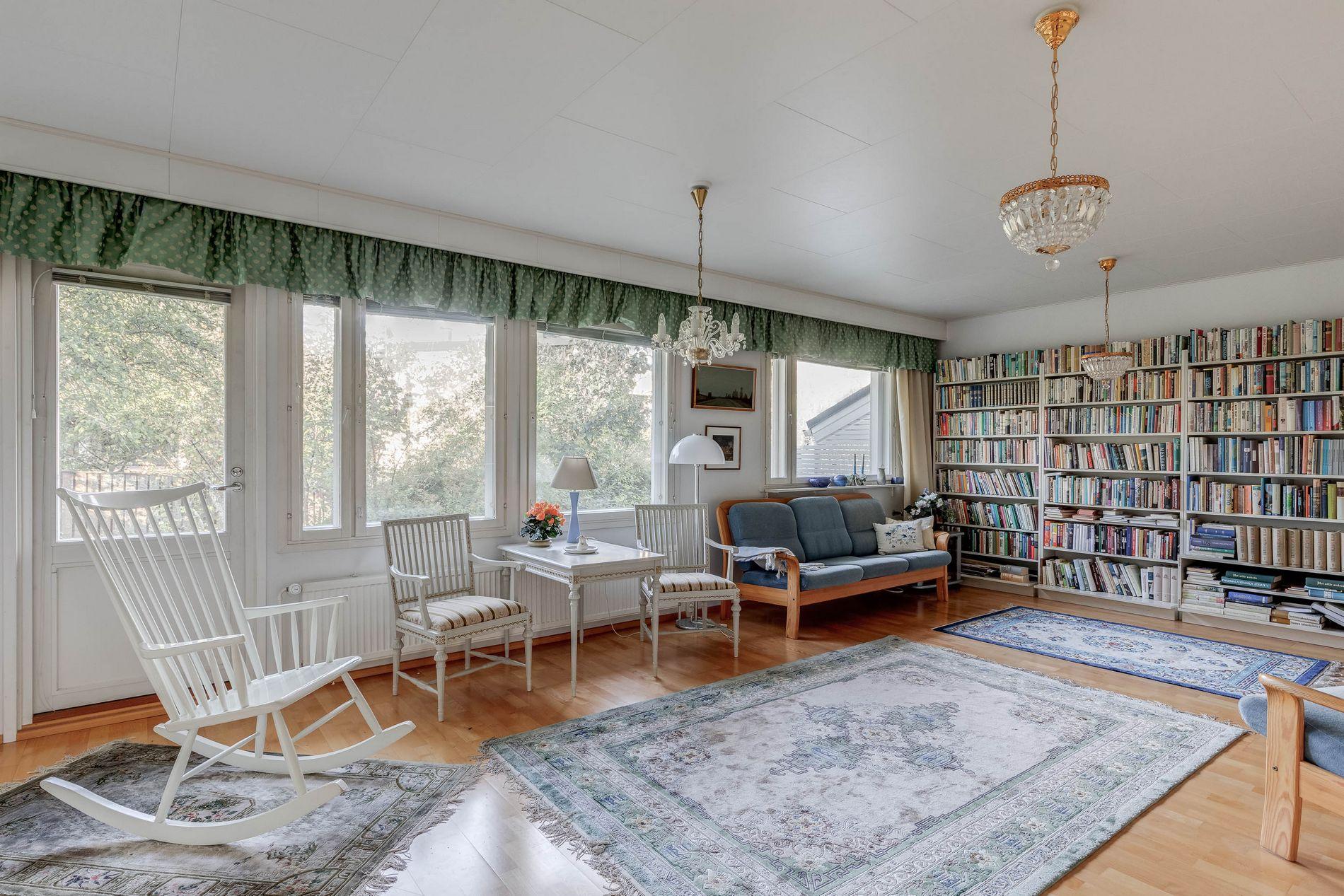 Paloheinäntie 18, Paloheinä, Helsinki