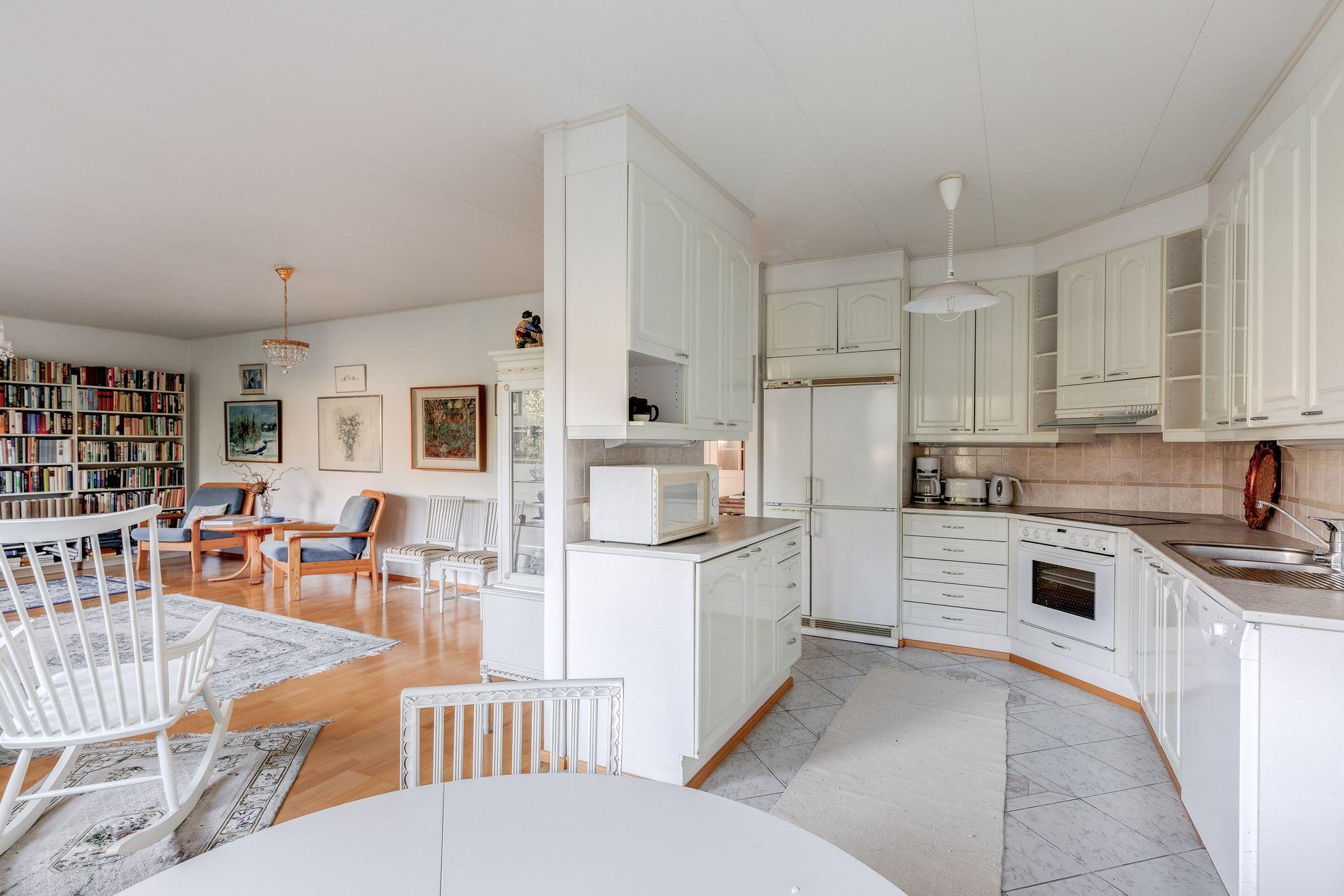 Paloheinäntie 18, Paloheinä, Helsinki