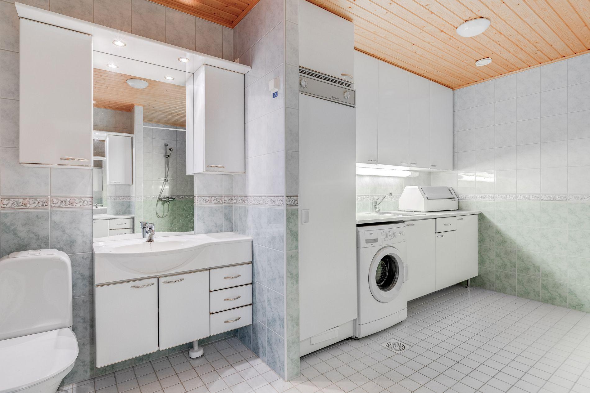 Paloheinäntie 18, Paloheinä, Helsinki