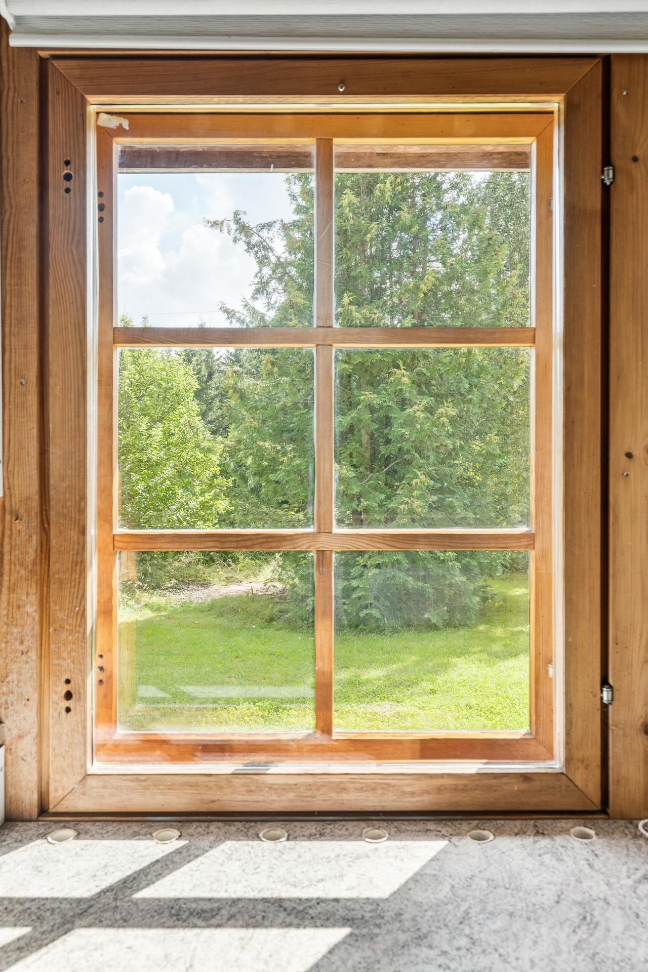 Näkymä keittiön ikkunasta