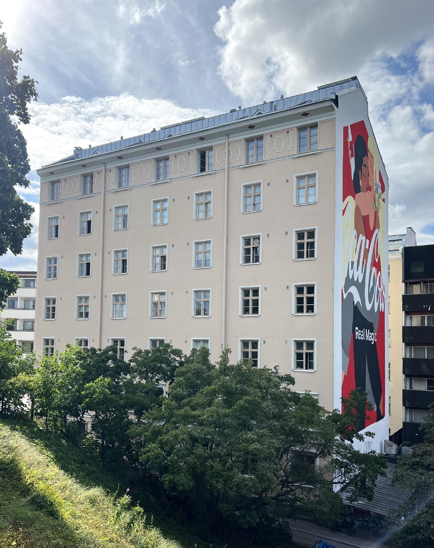 Julkisivu