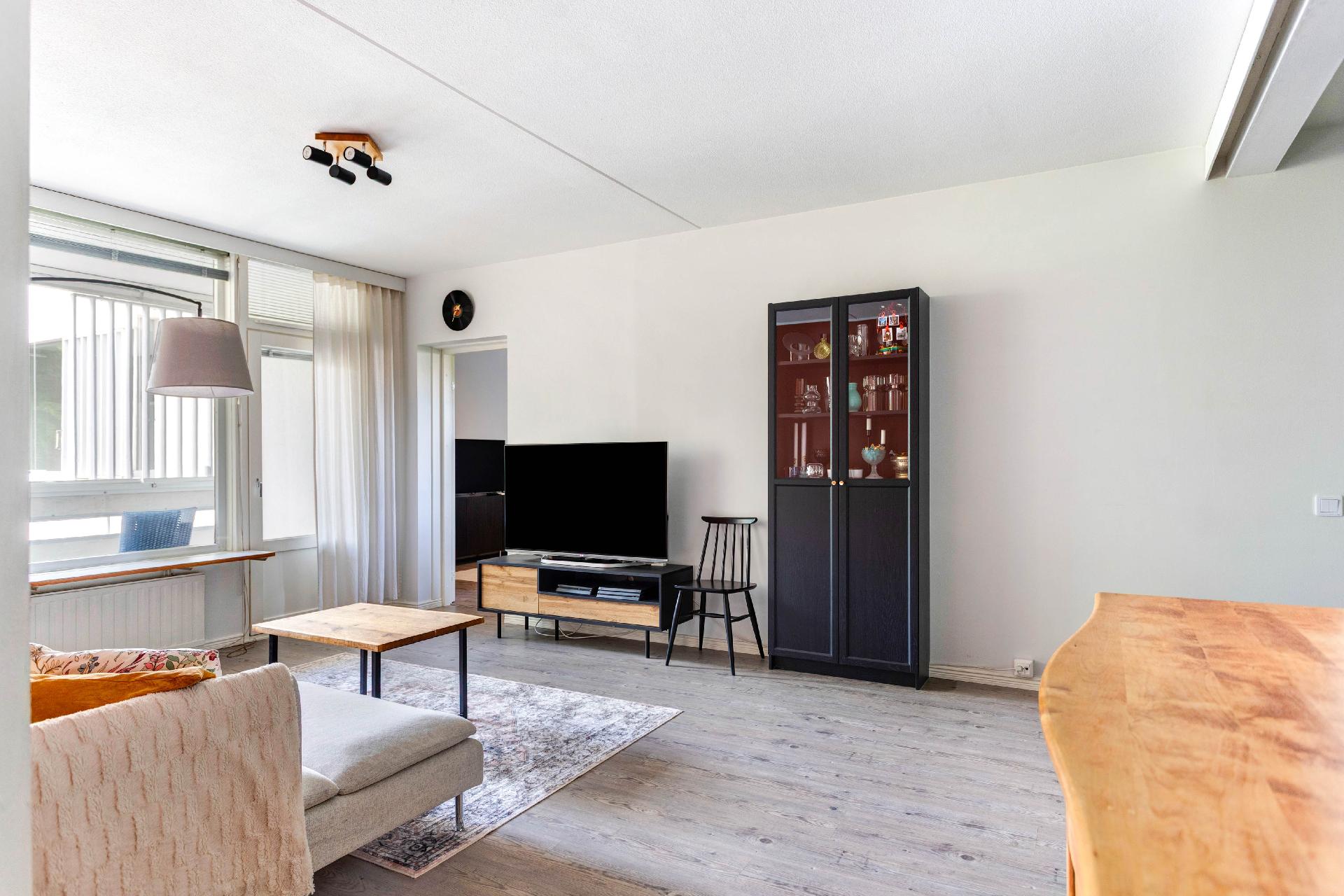 Vanamontie 4, Simonmetsä, Vantaa