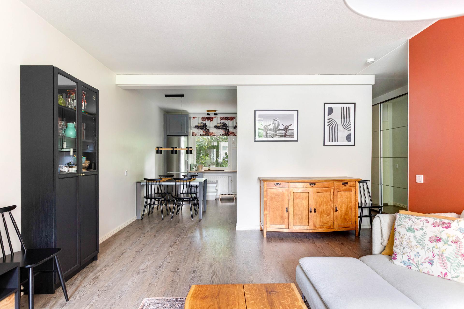 Vanamontie 4, Simonmetsä, Vantaa