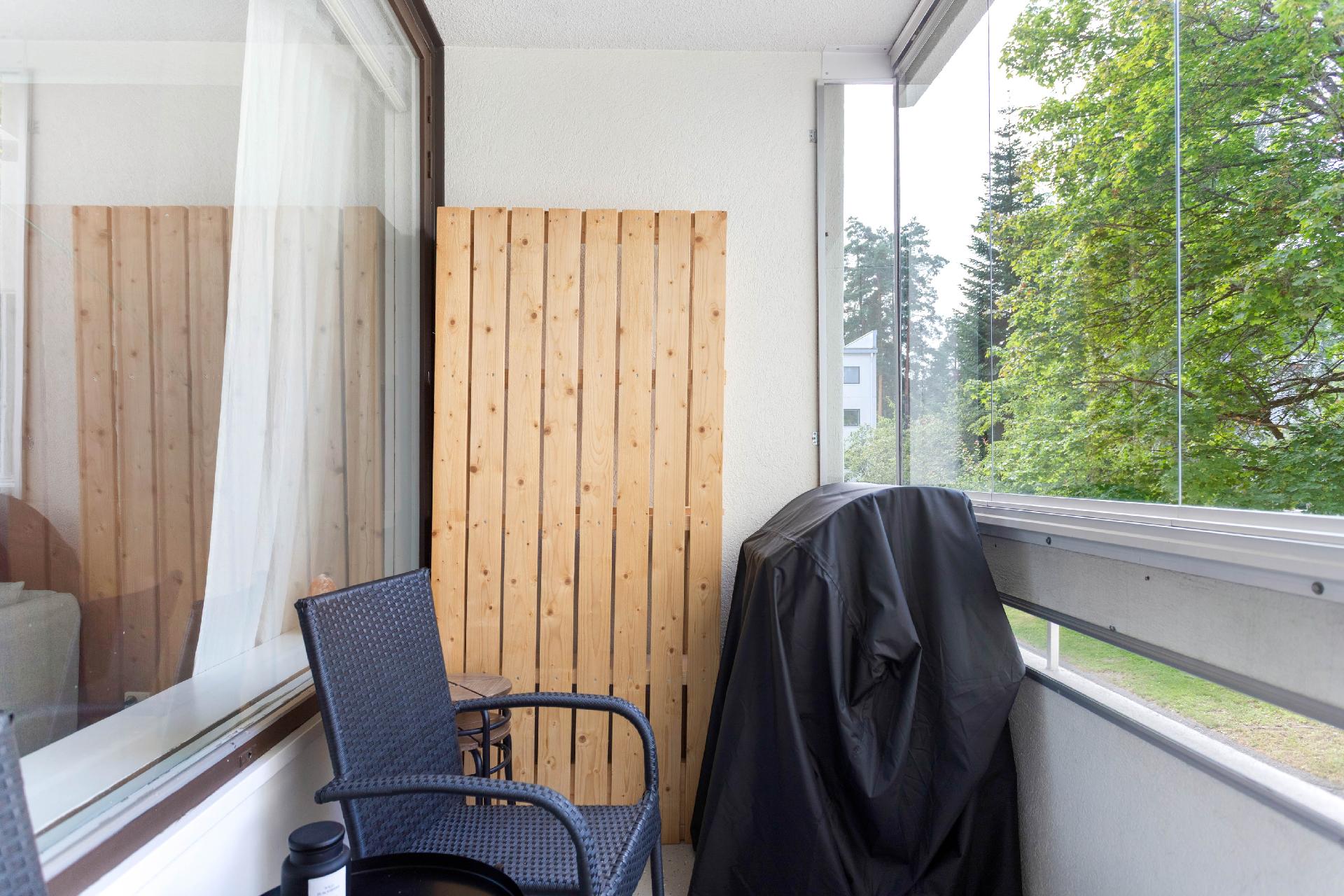 Vanamontie 4, Simonmetsä, Vantaa