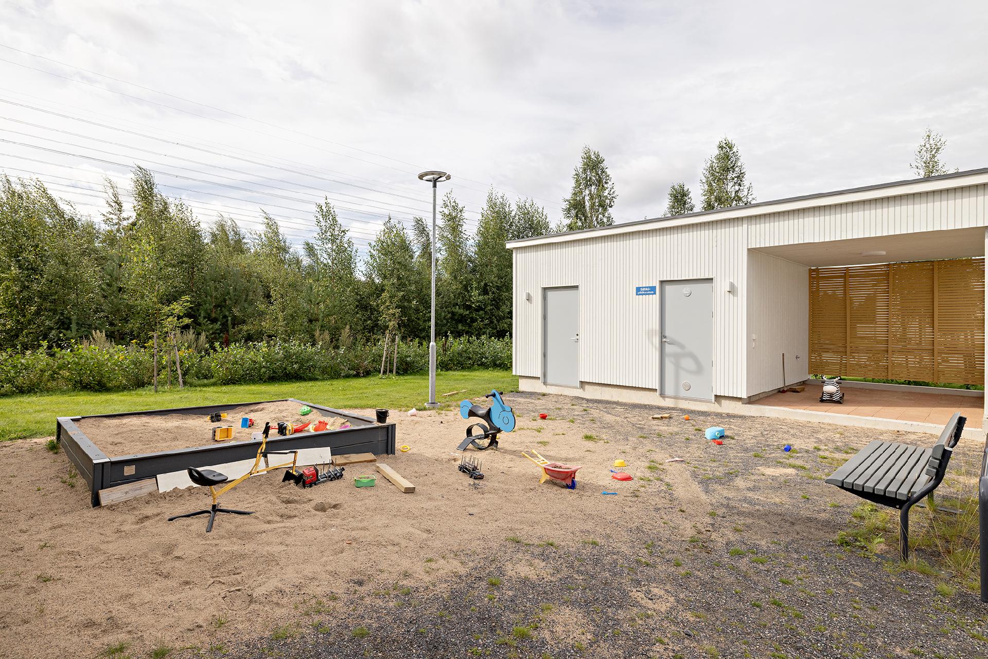 Hölkkäkuja 2, Kivikkokangas, Oulu