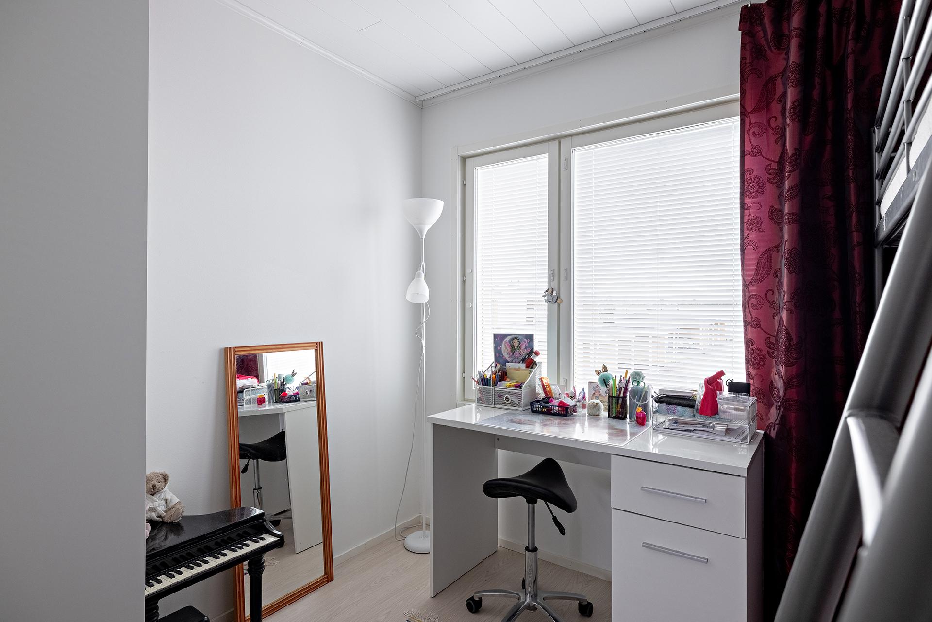 Hölkkäkuja 2, Kivikkokangas, Oulu