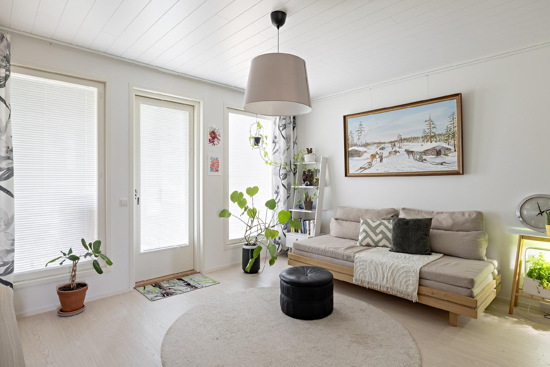 Hölkkäkuja 2, Kivikkokangas, Oulu