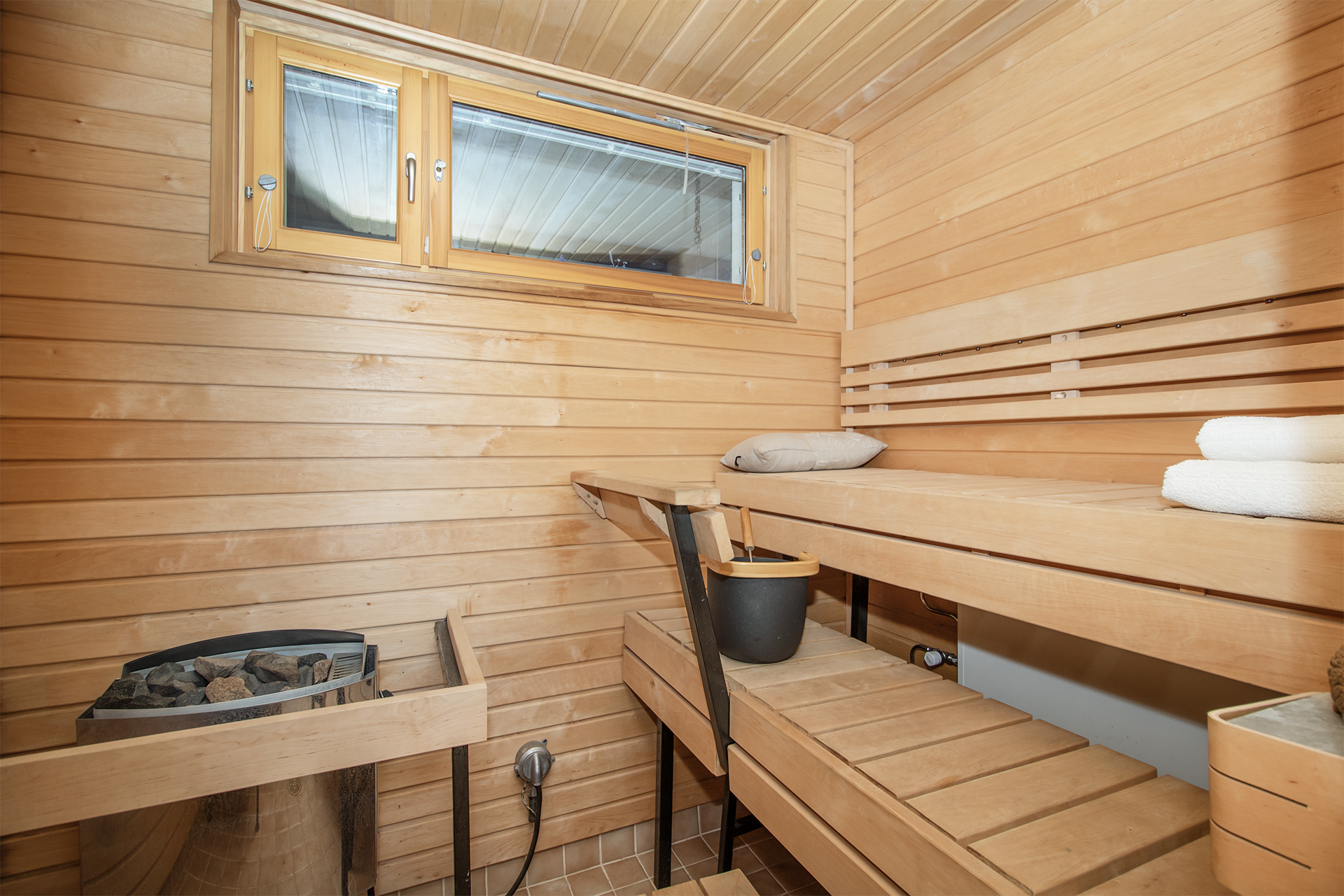 ikkunallinen sauna