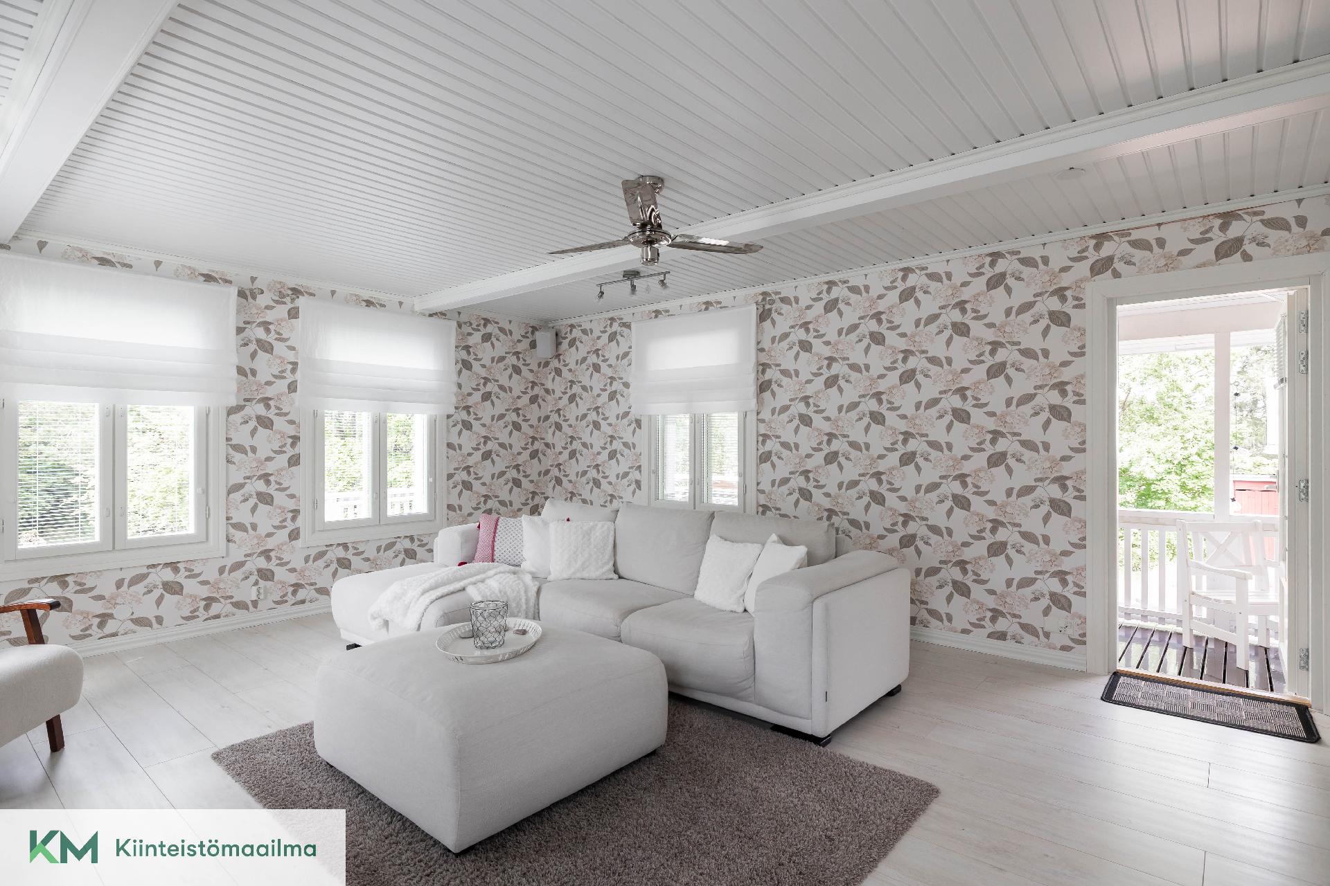 Parikantie 61, Koivula, Kotka