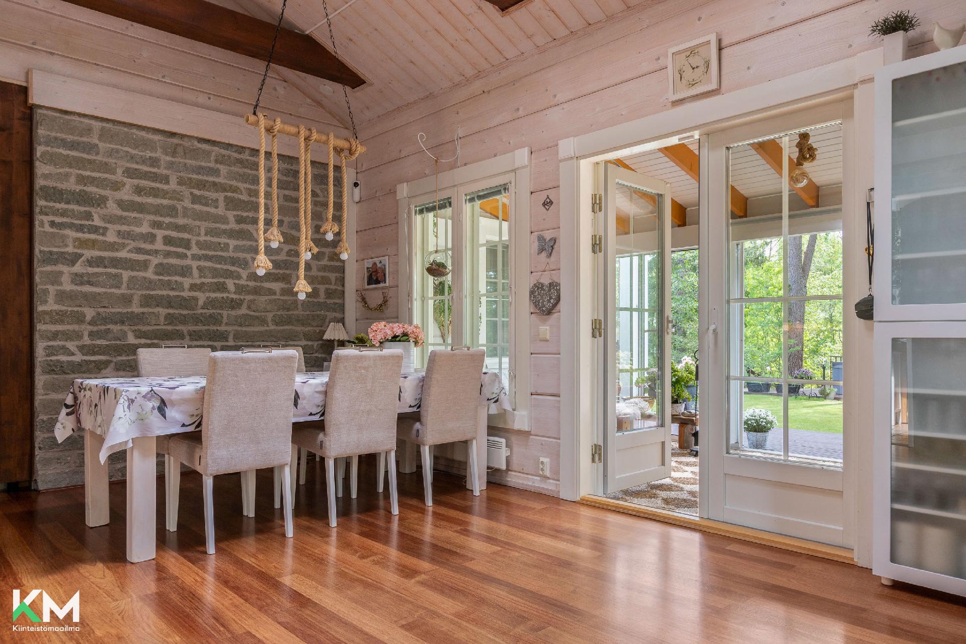 Tainiontie 11, Jokivarsi, Hartola