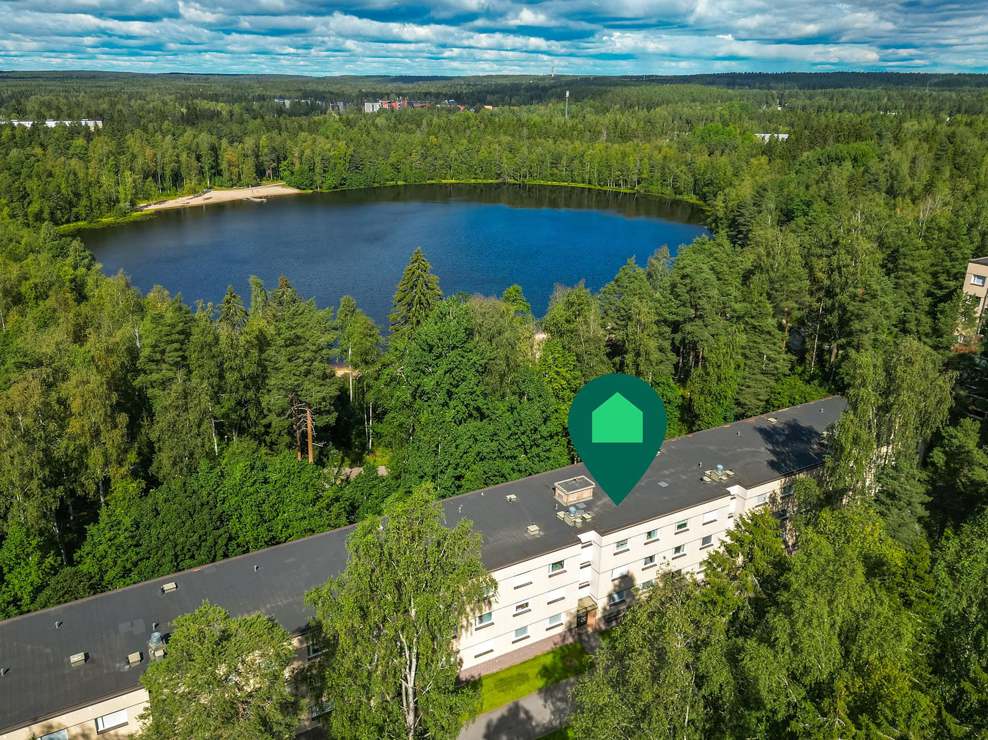 Rauhallinen sijainti Tesomajärvenkadun päässä