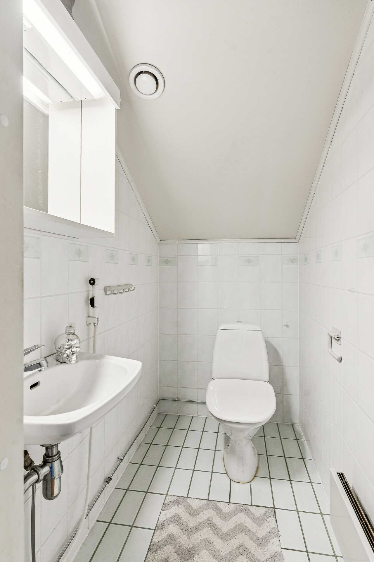 Yläkerran wc
