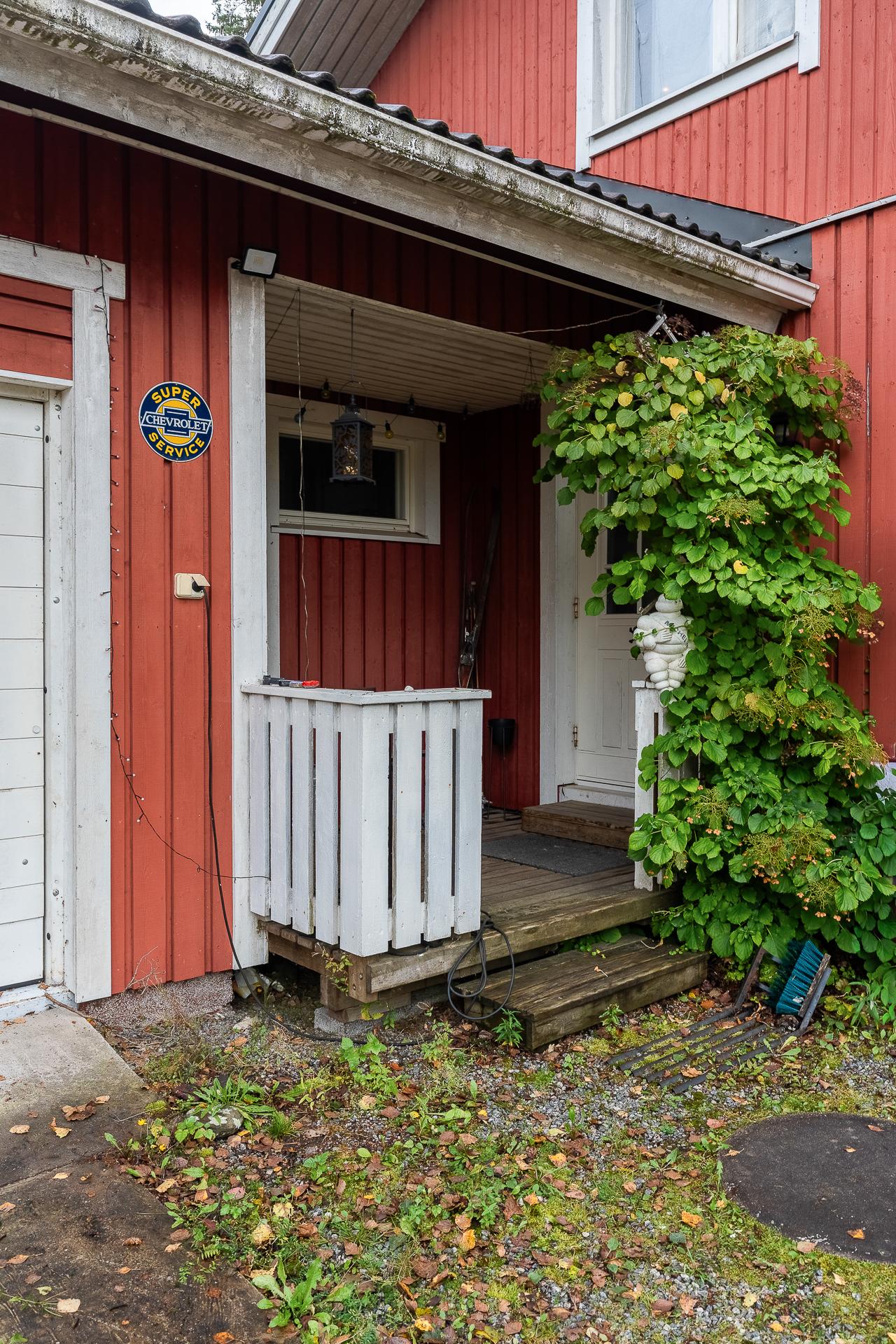 Laulurastaantie 10, Epoo, Porvoo