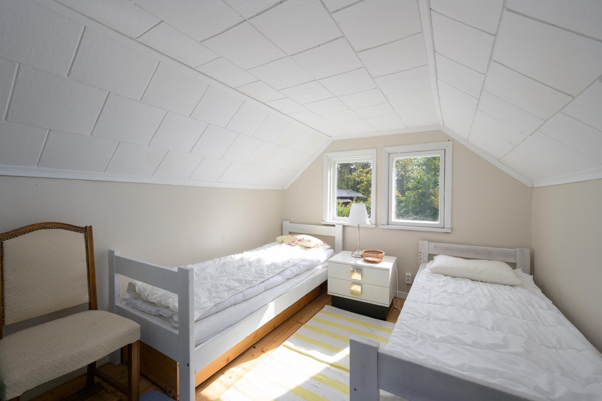 Mustankorventie 87, Nummela, Vihti