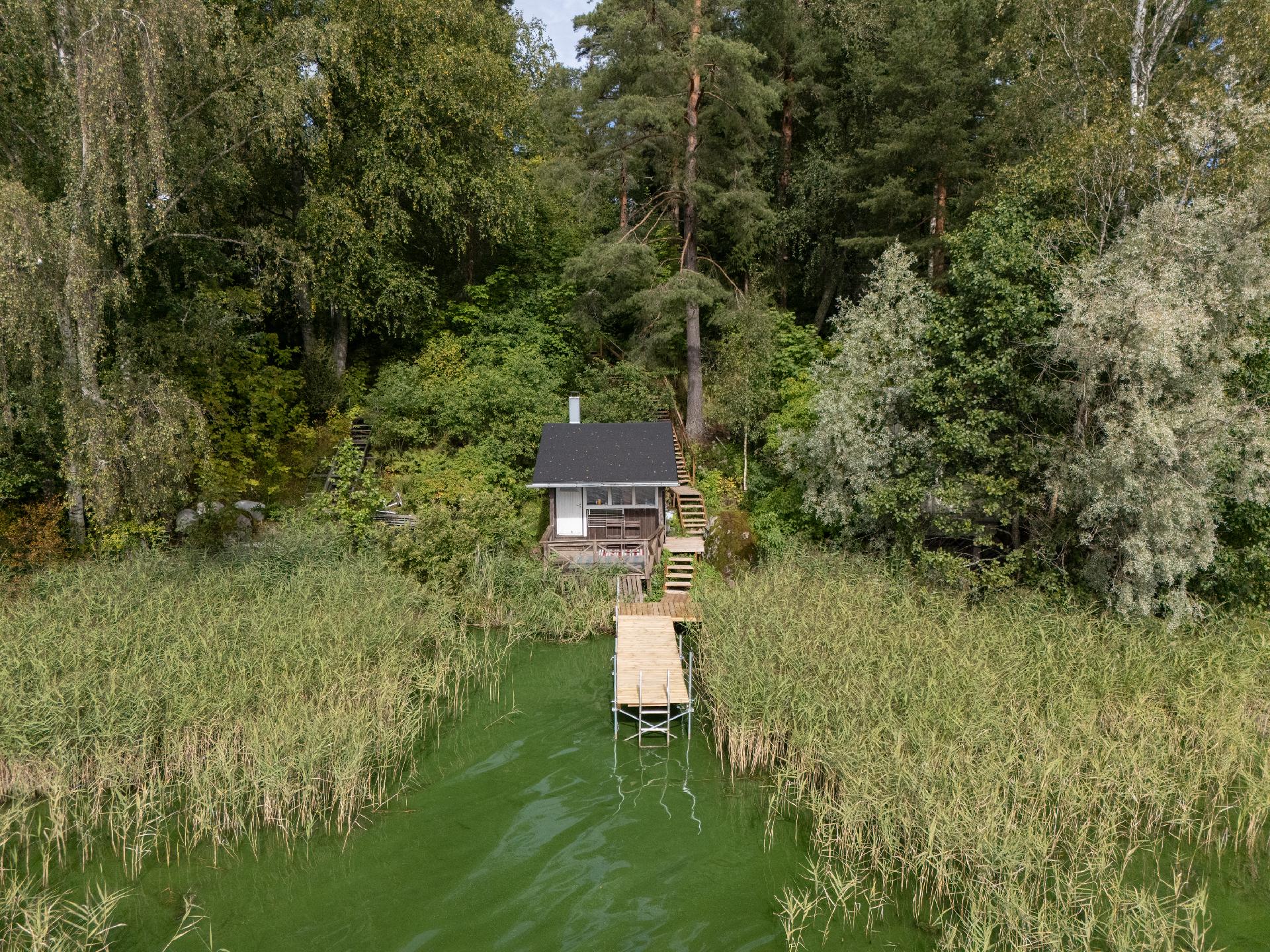 Mustankorventie 87, Nummela, Vihti