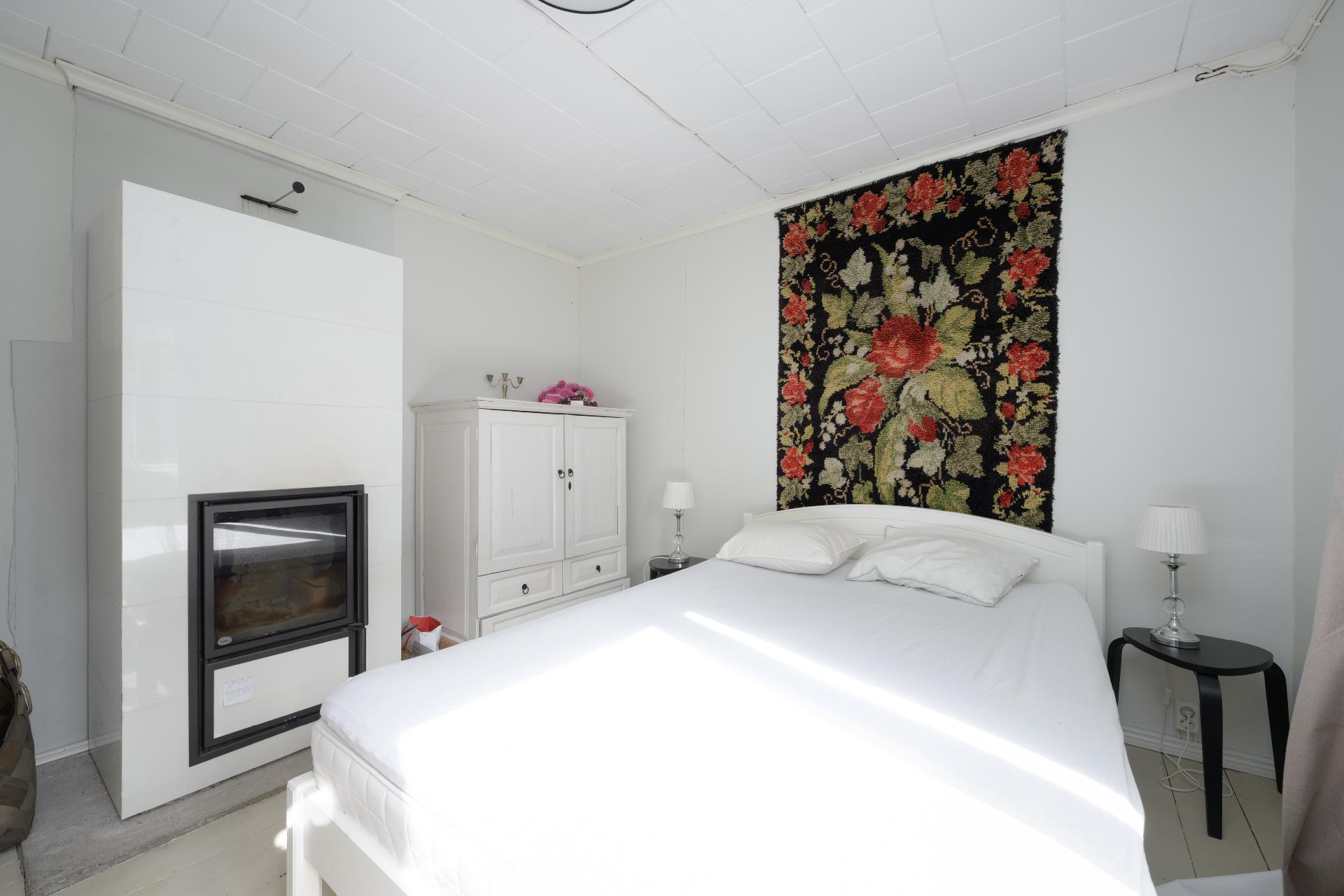 Mustankorventie 87, Nummela, Vihti