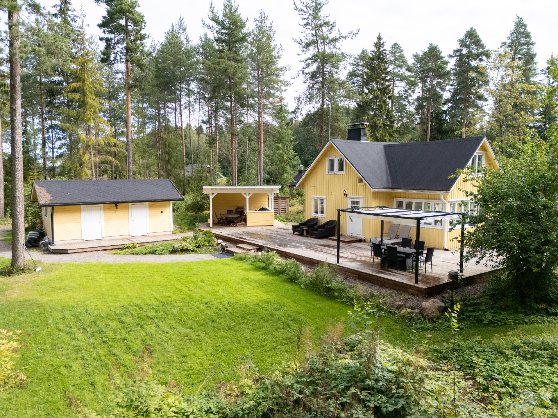 Mustankorventie 87, Nummela, Vihti