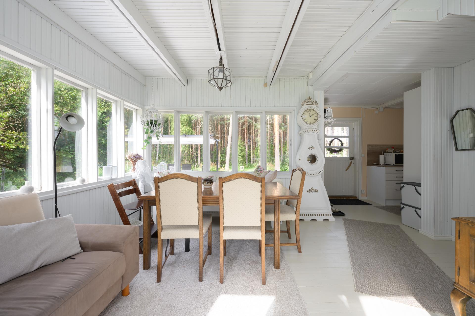 Mustankorventie 87, Nummela, Vihti