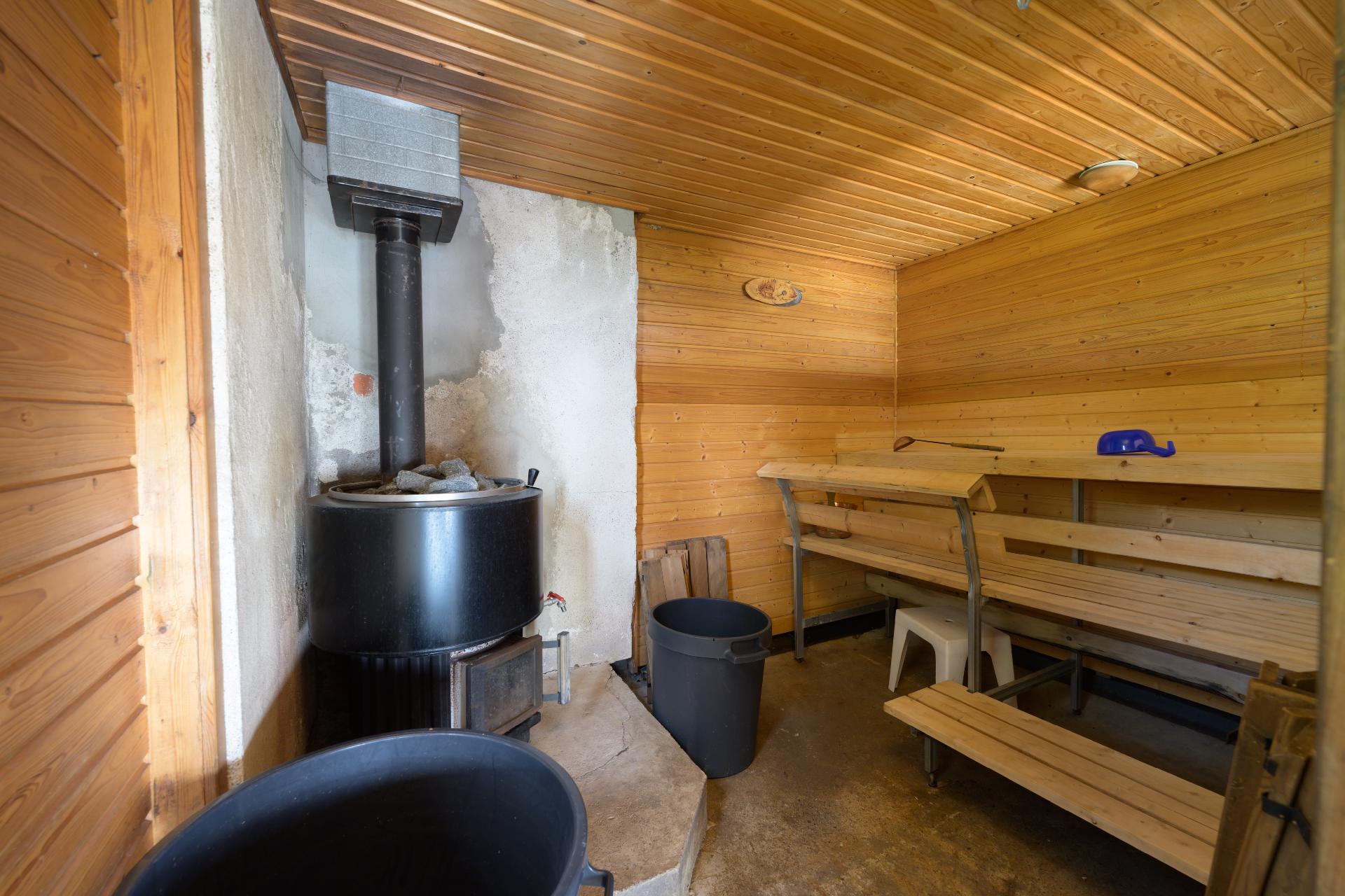 Mustankorventie 87, Nummela, Vihti