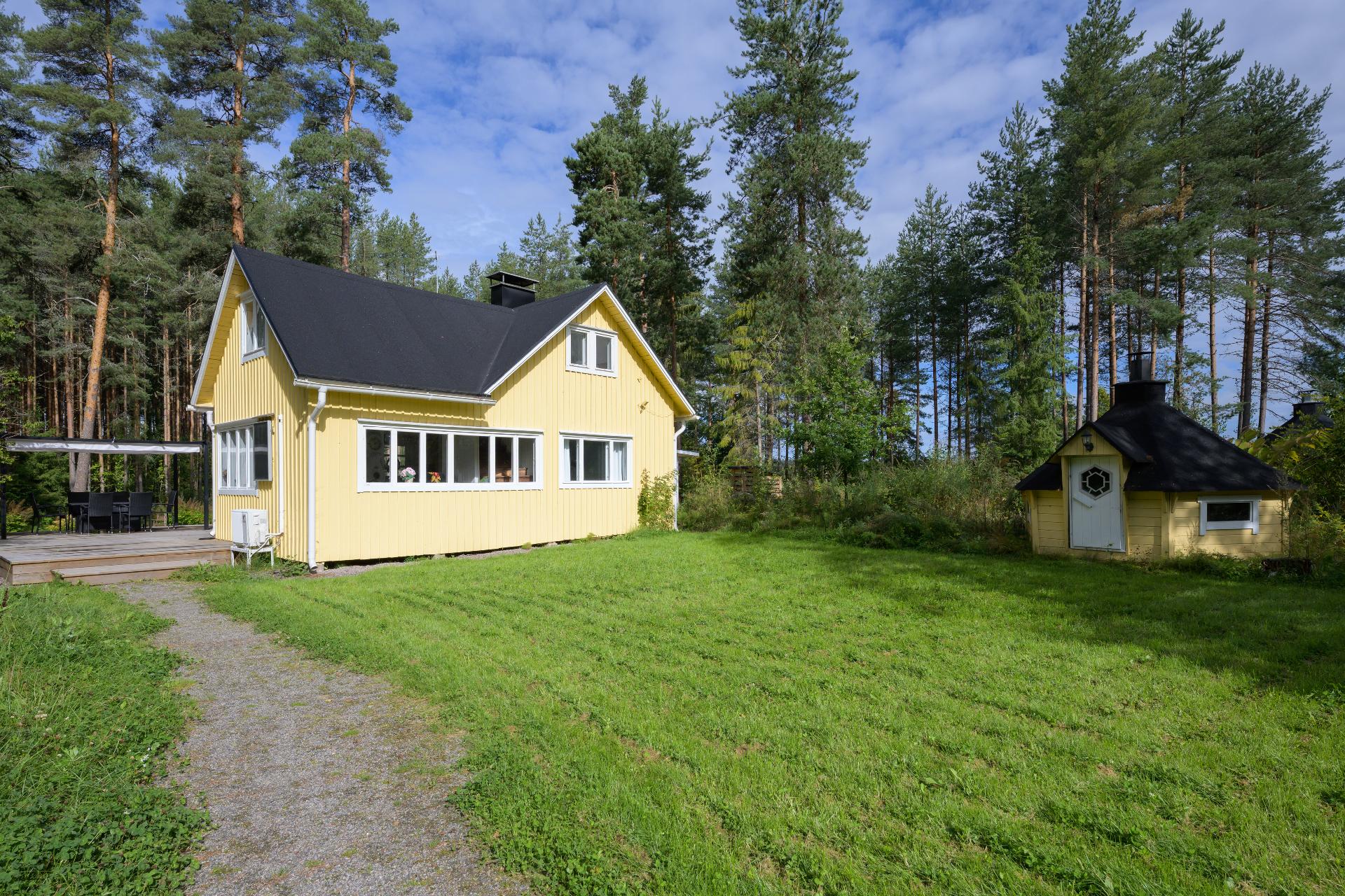 Mustankorventie 87, Nummela, Vihti