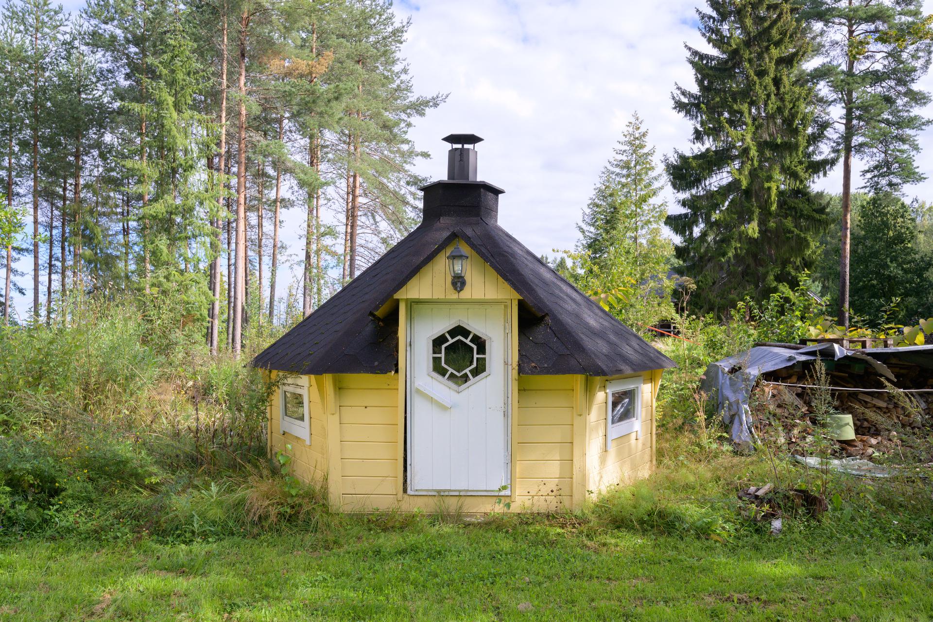 Mustankorventie 87, Nummela, Vihti