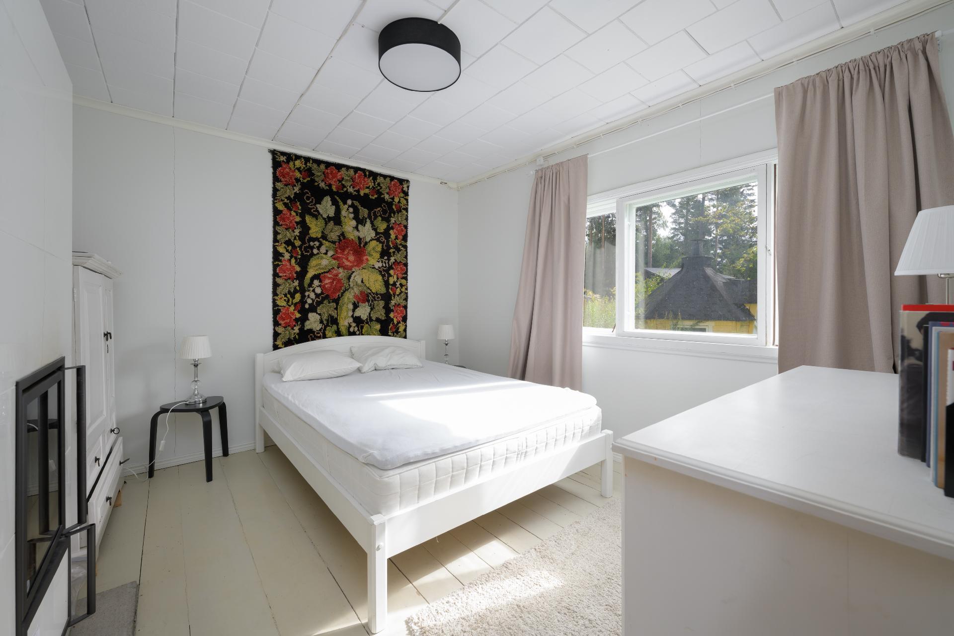 Mustankorventie 87, Nummela, Vihti