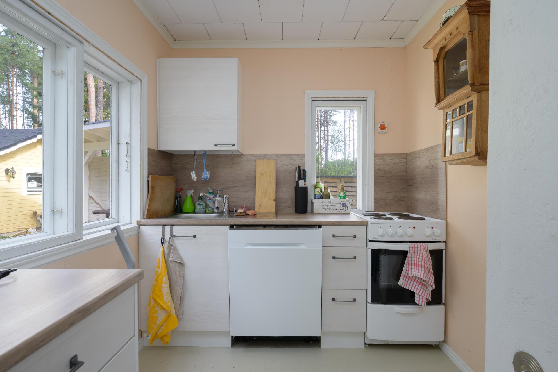 Mustankorventie 87, Nummela, Vihti