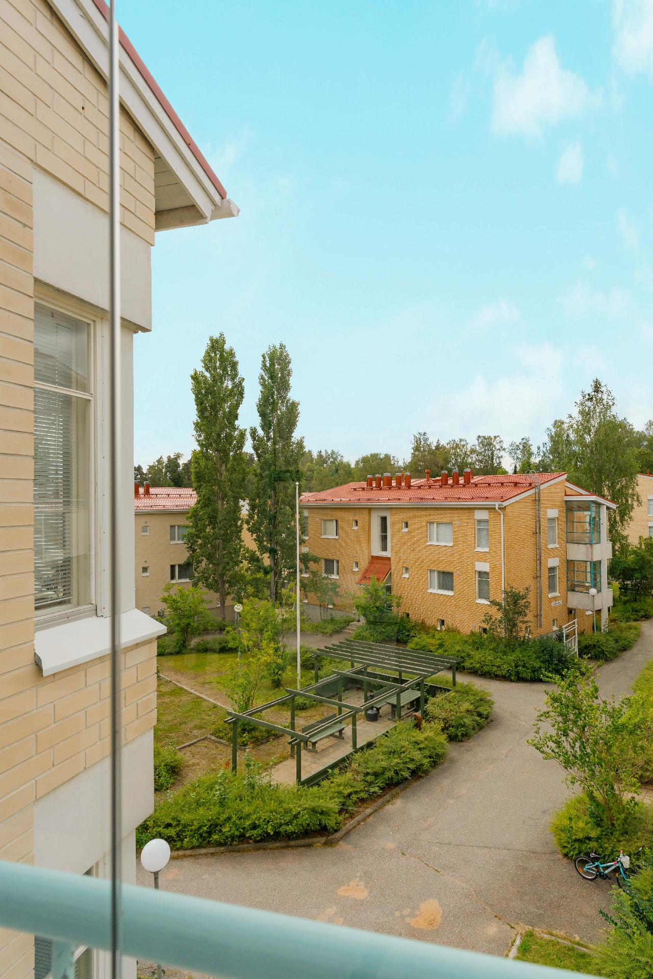 Grandalantie 2, Keskusta, Kirkkonummi