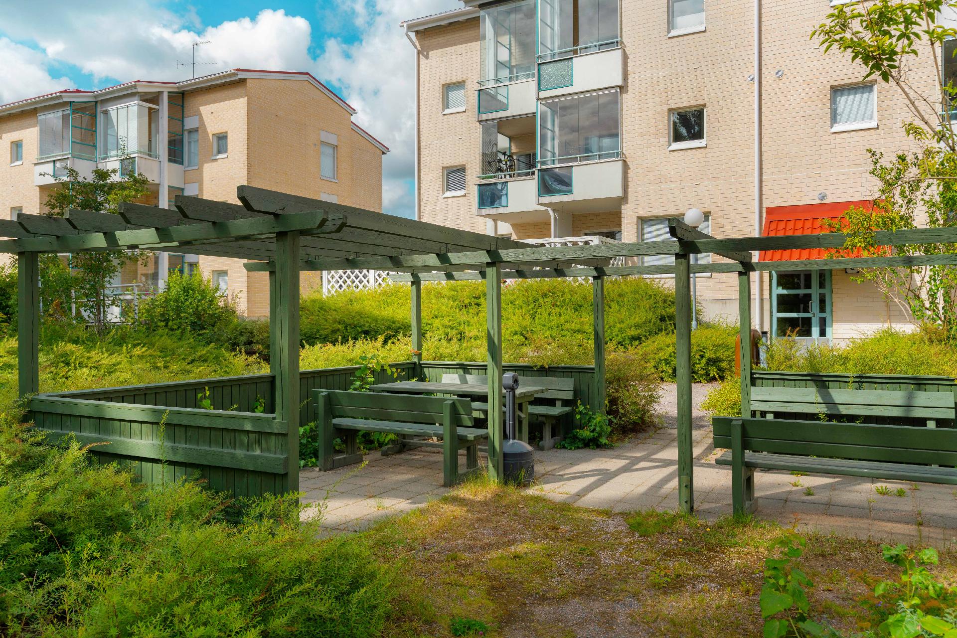 Grandalantie 2, Keskusta, Kirkkonummi