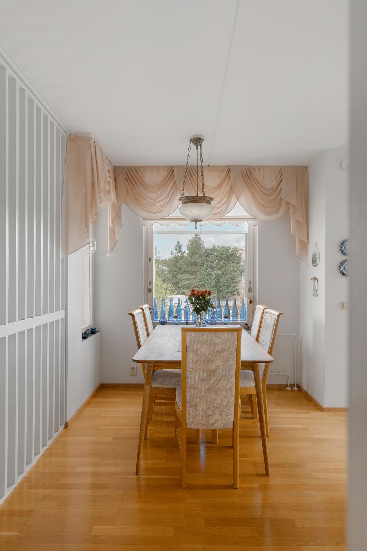 Grandalantie 2, Keskusta, Kirkkonummi