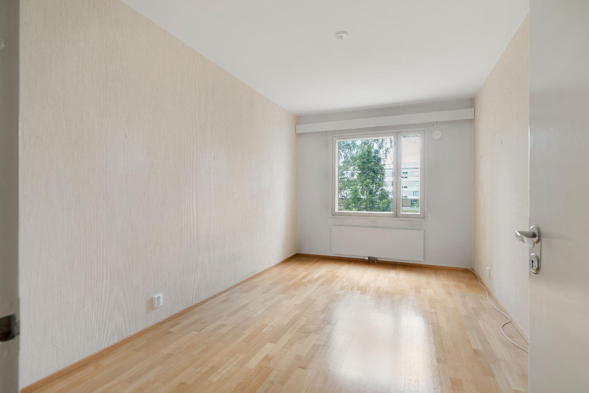 Haltiantie 8, Louhela, Vantaa