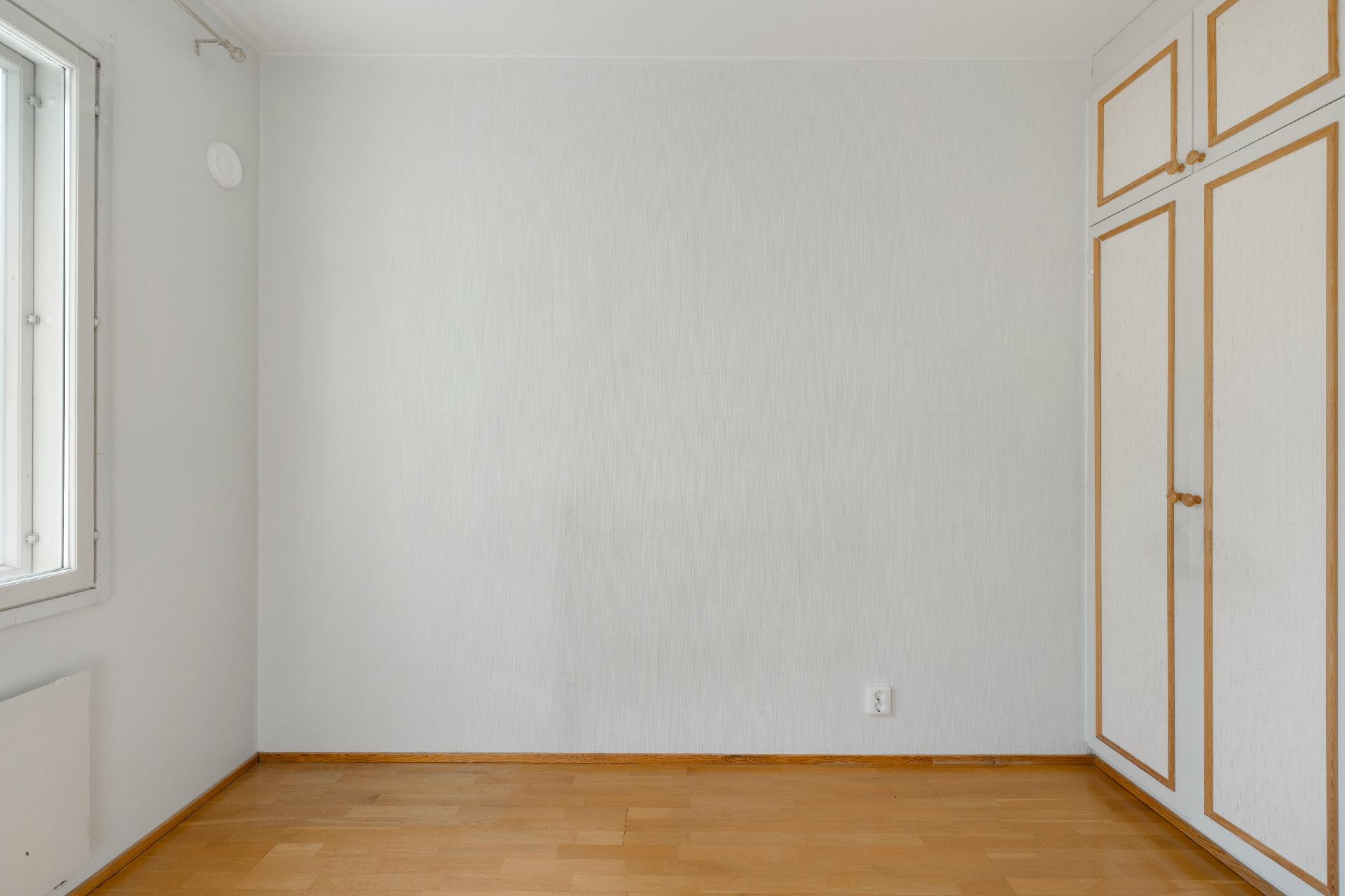 Haltiantie 8, Louhela, Vantaa