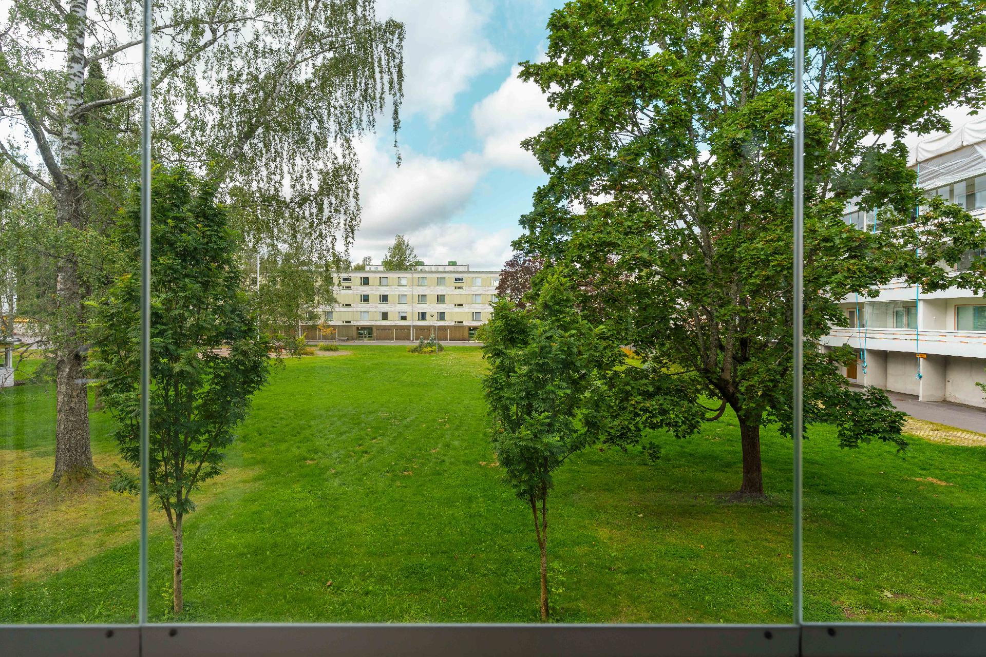 Haltiantie 8, Louhela, Vantaa