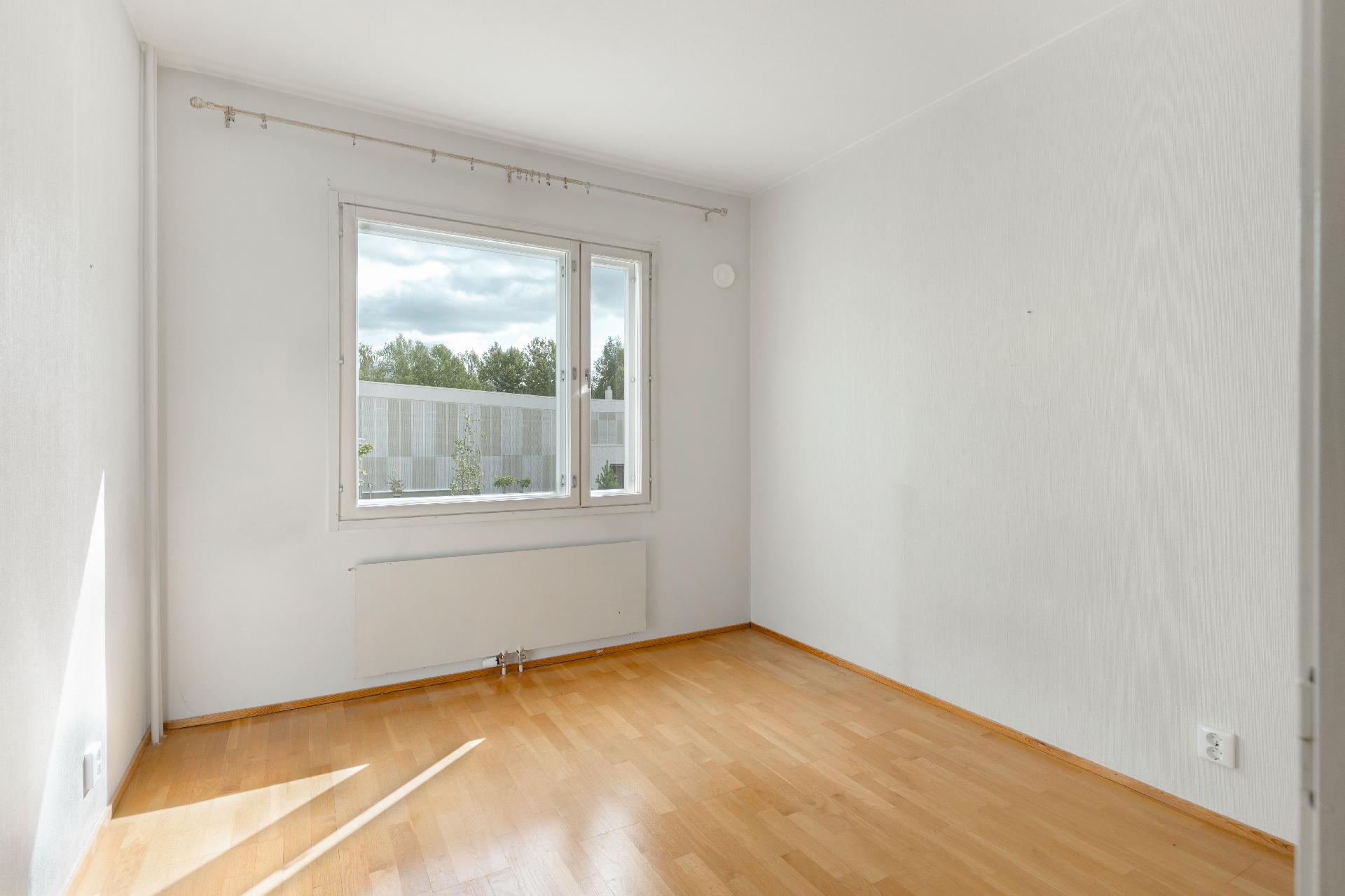 Haltiantie 8, Louhela, Vantaa