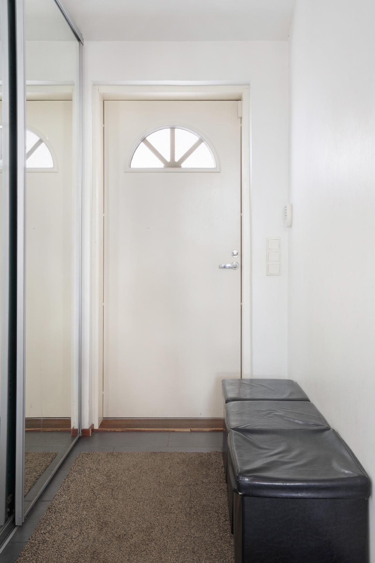 Jahtikuja 6, Lippajärvi, Espoo